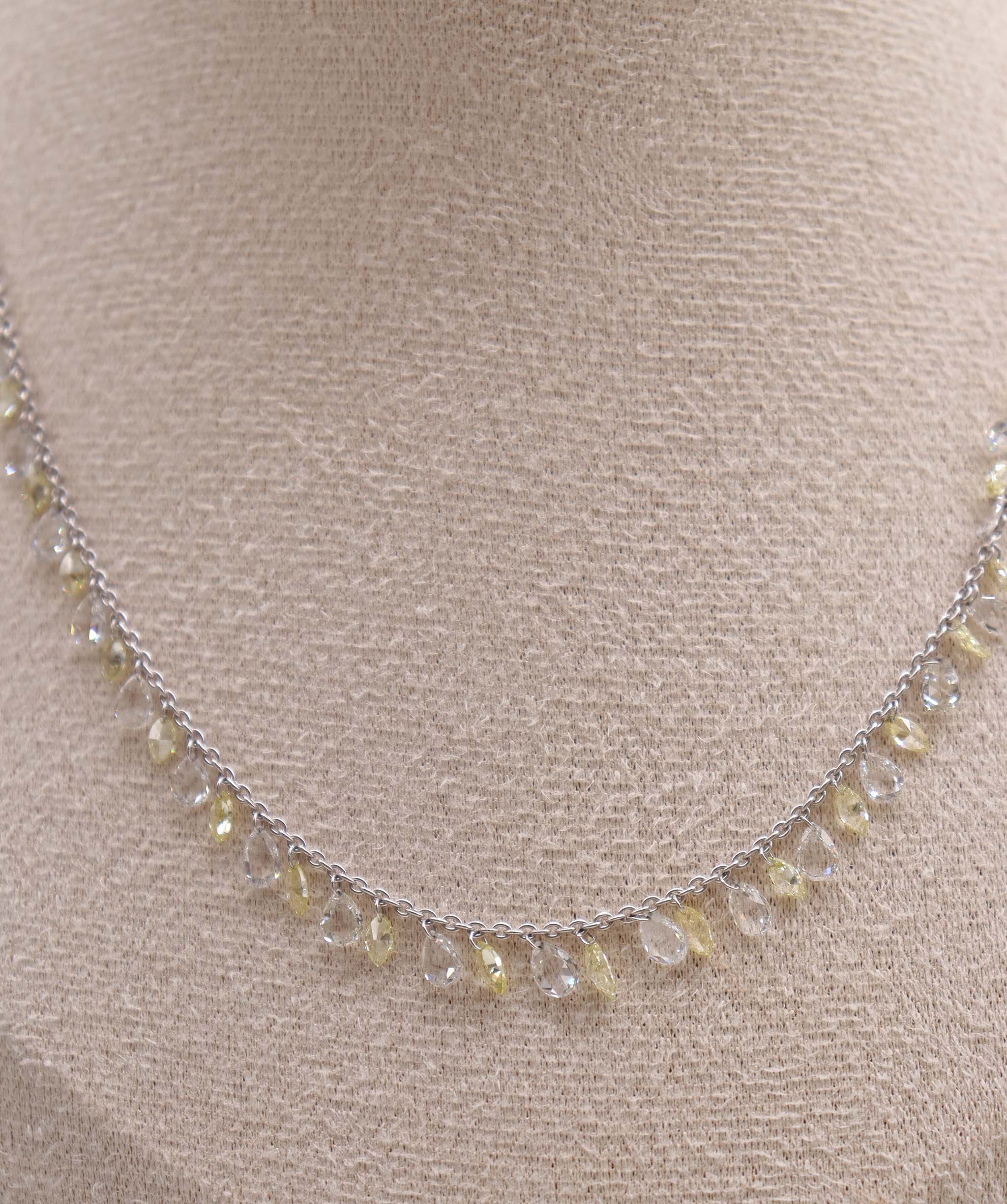 PENDENT GOLD WT 5.2 DIA WT 6.89