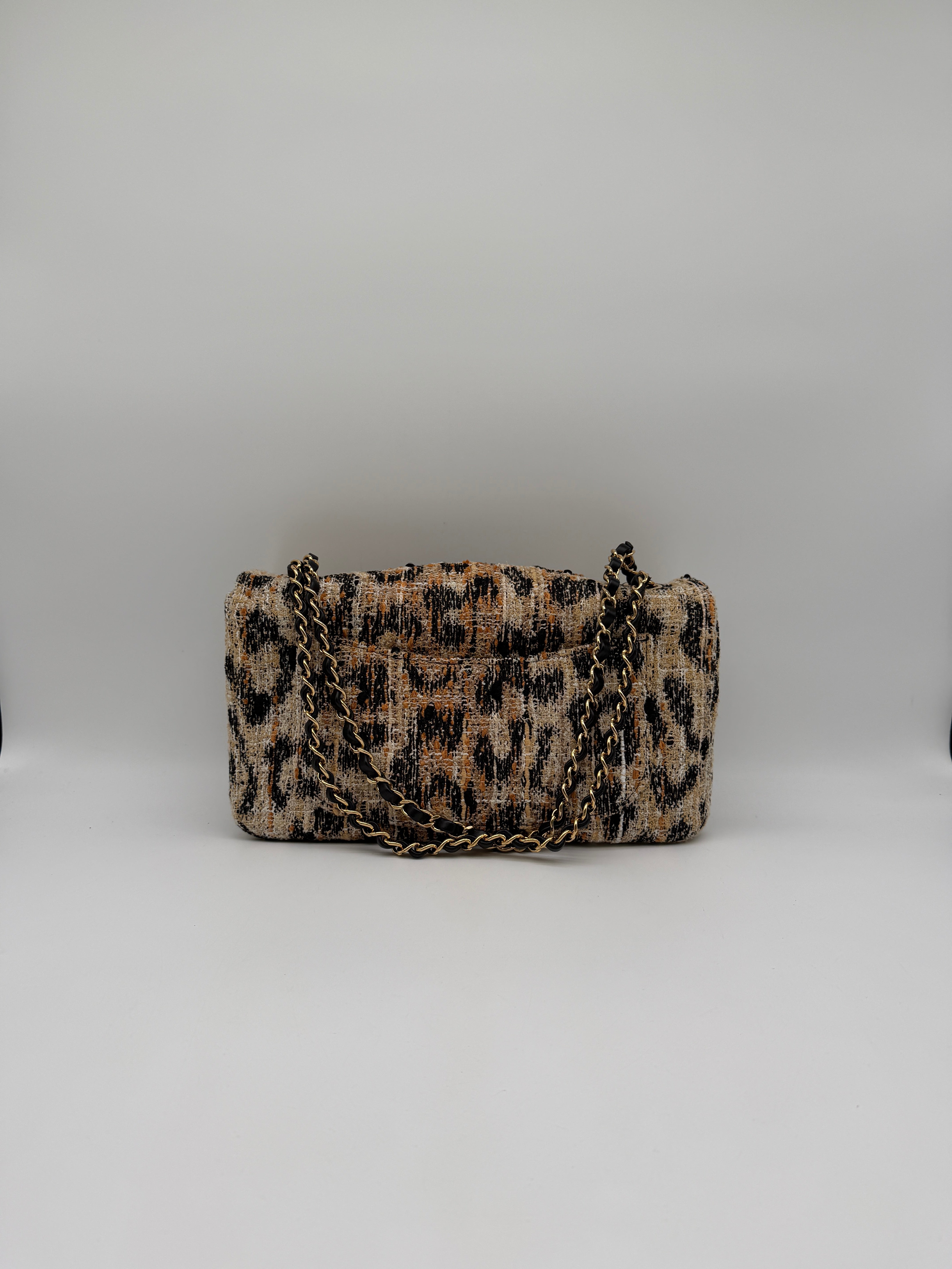 Chanel Maxi 32 Leopard Gold-Tone Metal