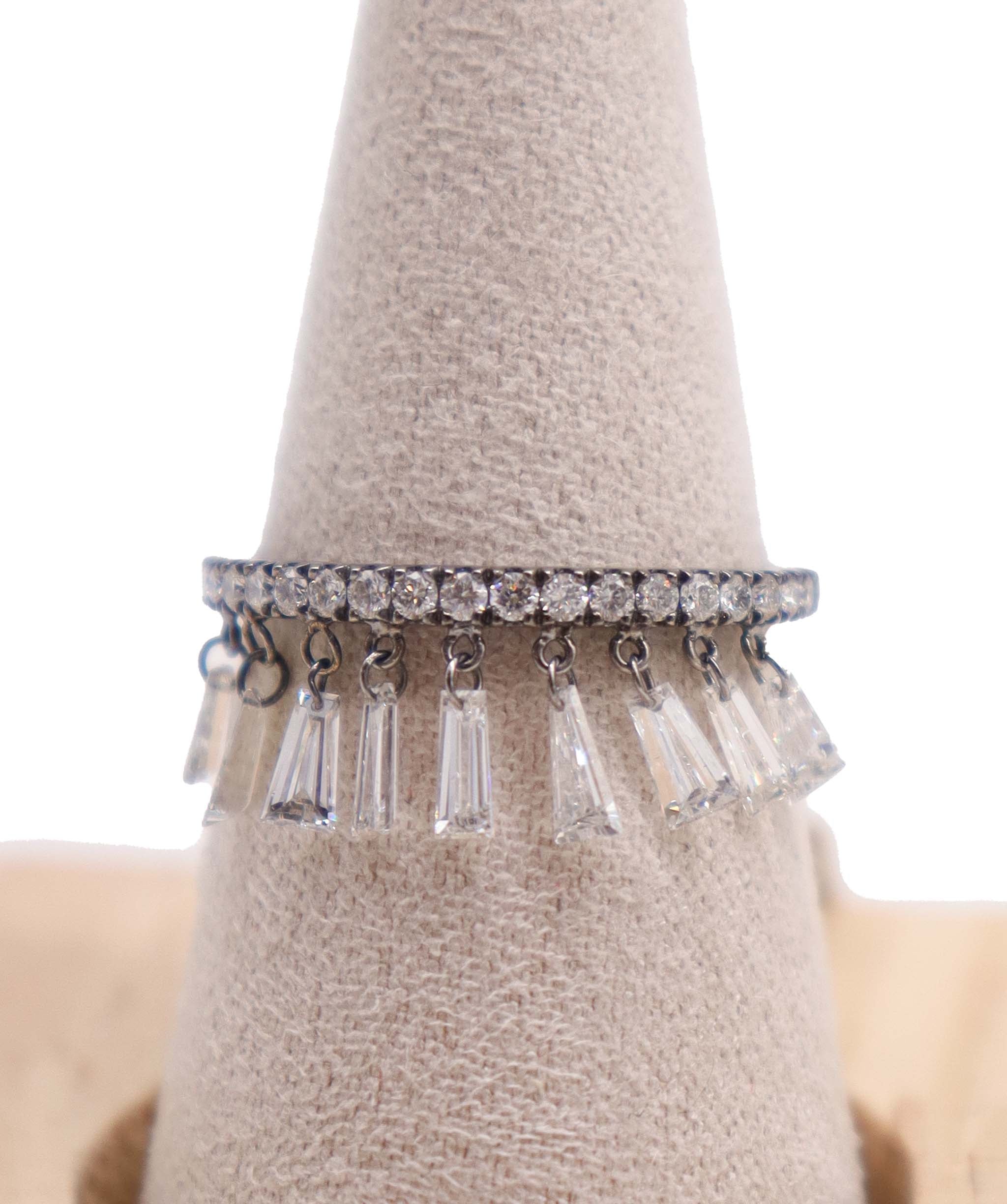 WHITE BAGUETTE SMALL DIAMONDS Black Rhodium R3427