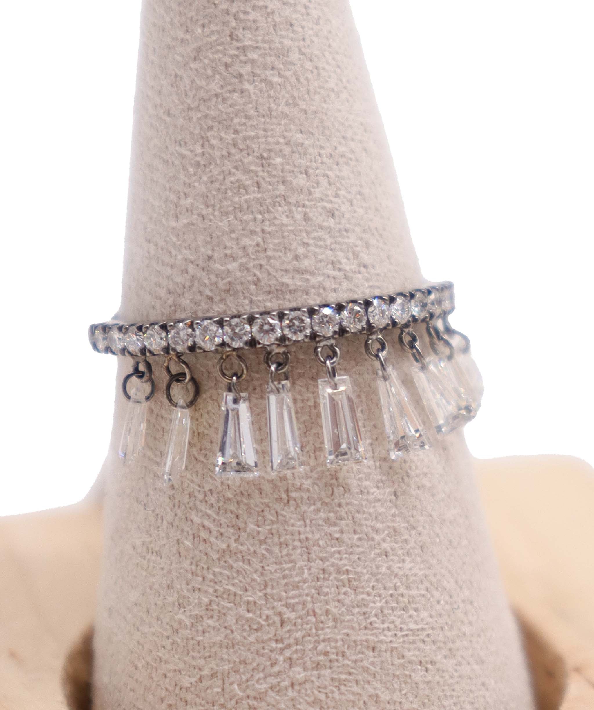 WHITE BAGUETTE SMALL DIAMONDS Black Rhodium R3427