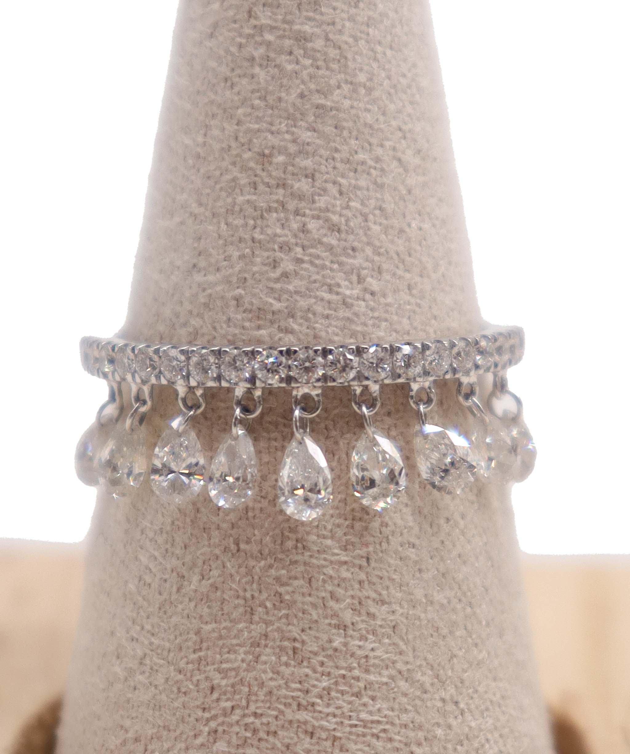 FULLCUT PEAR SHAPE SMALL DIAMONDS R4062