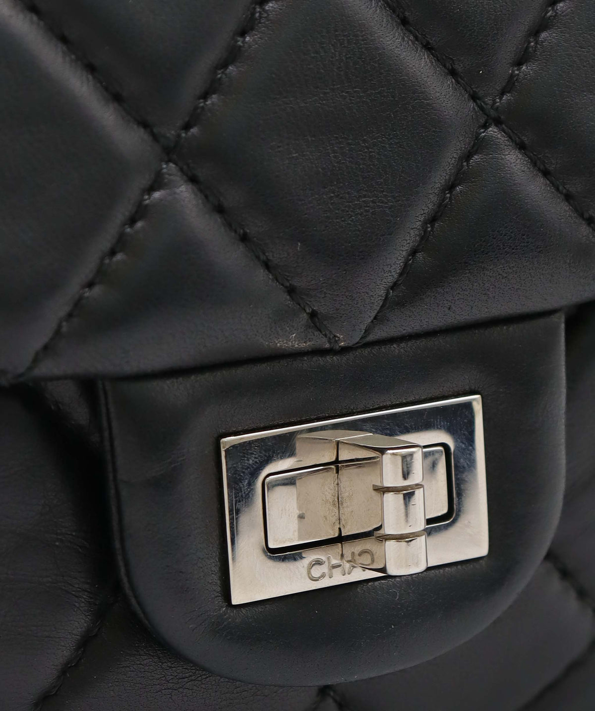 Chanel 2.55 Reissue Roll Clutch DXBS6744