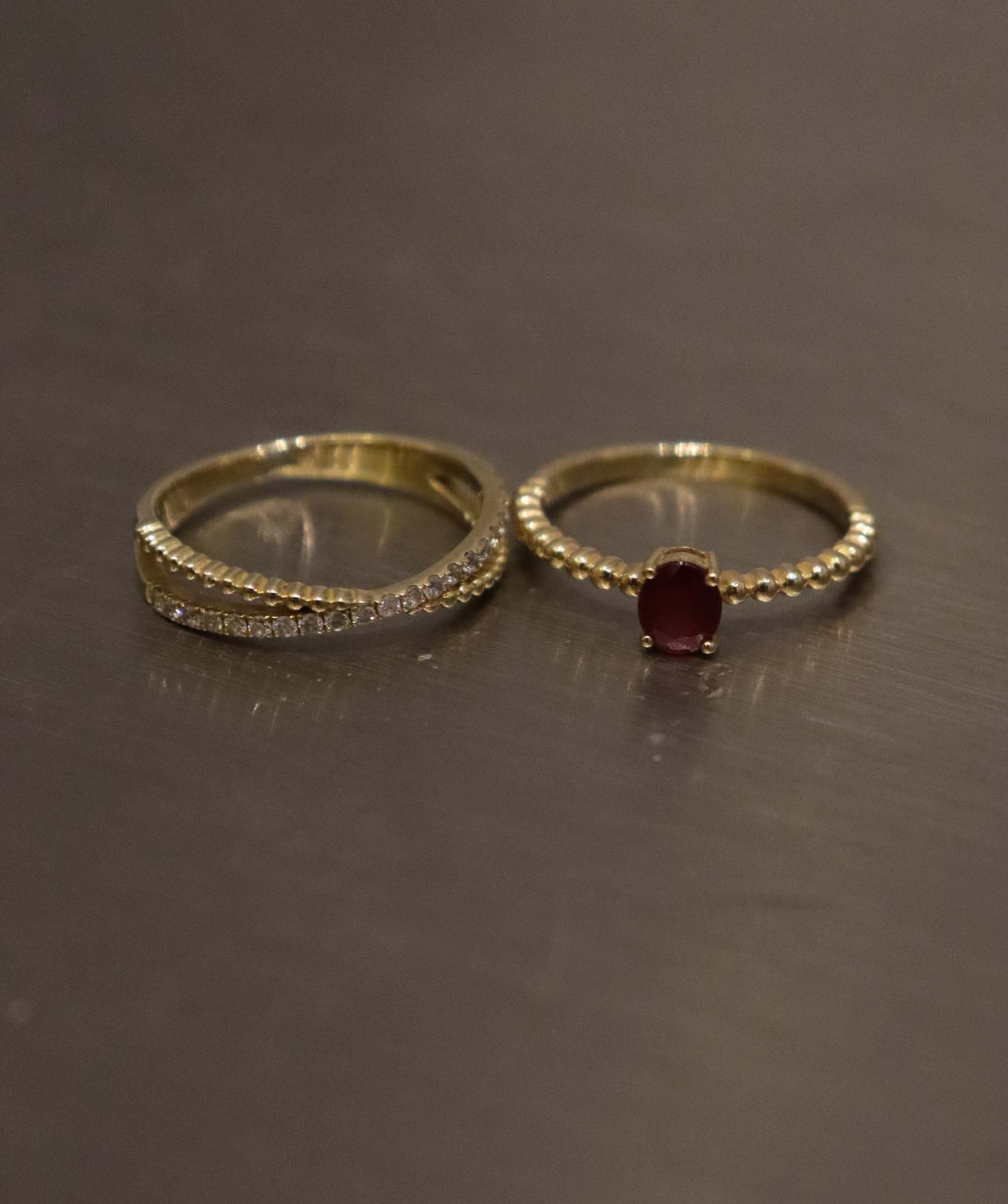 Pigeon Bloody Ruby and Diamond size us 5 AGC3694