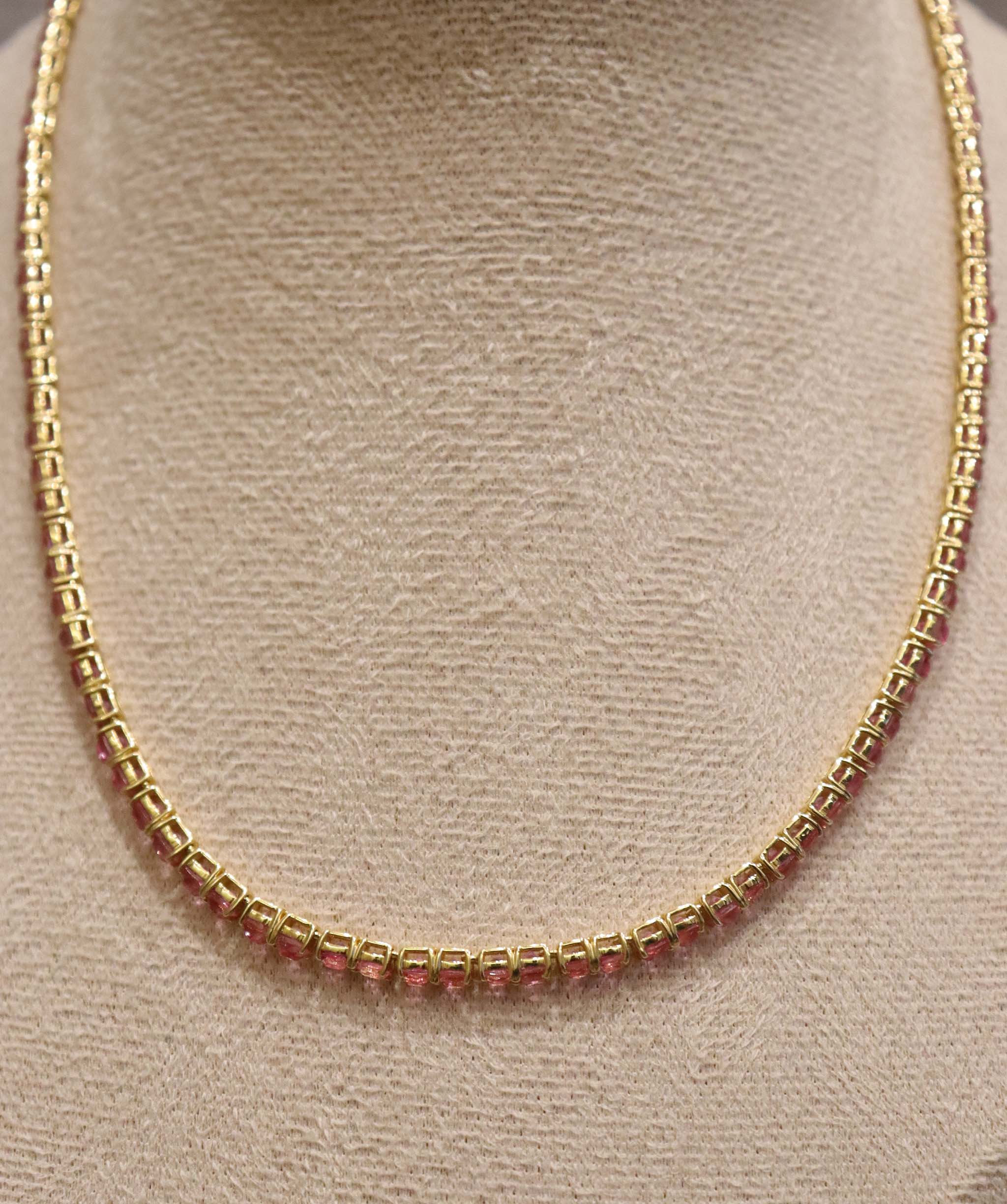 Pink spinel AGC3704