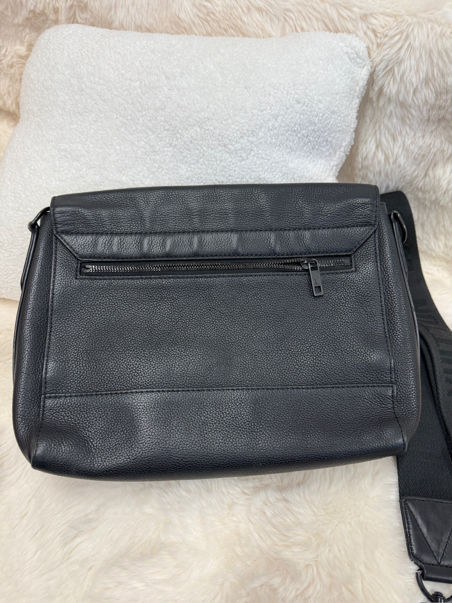 Louis Vuitton Black Leather Messenger Bag