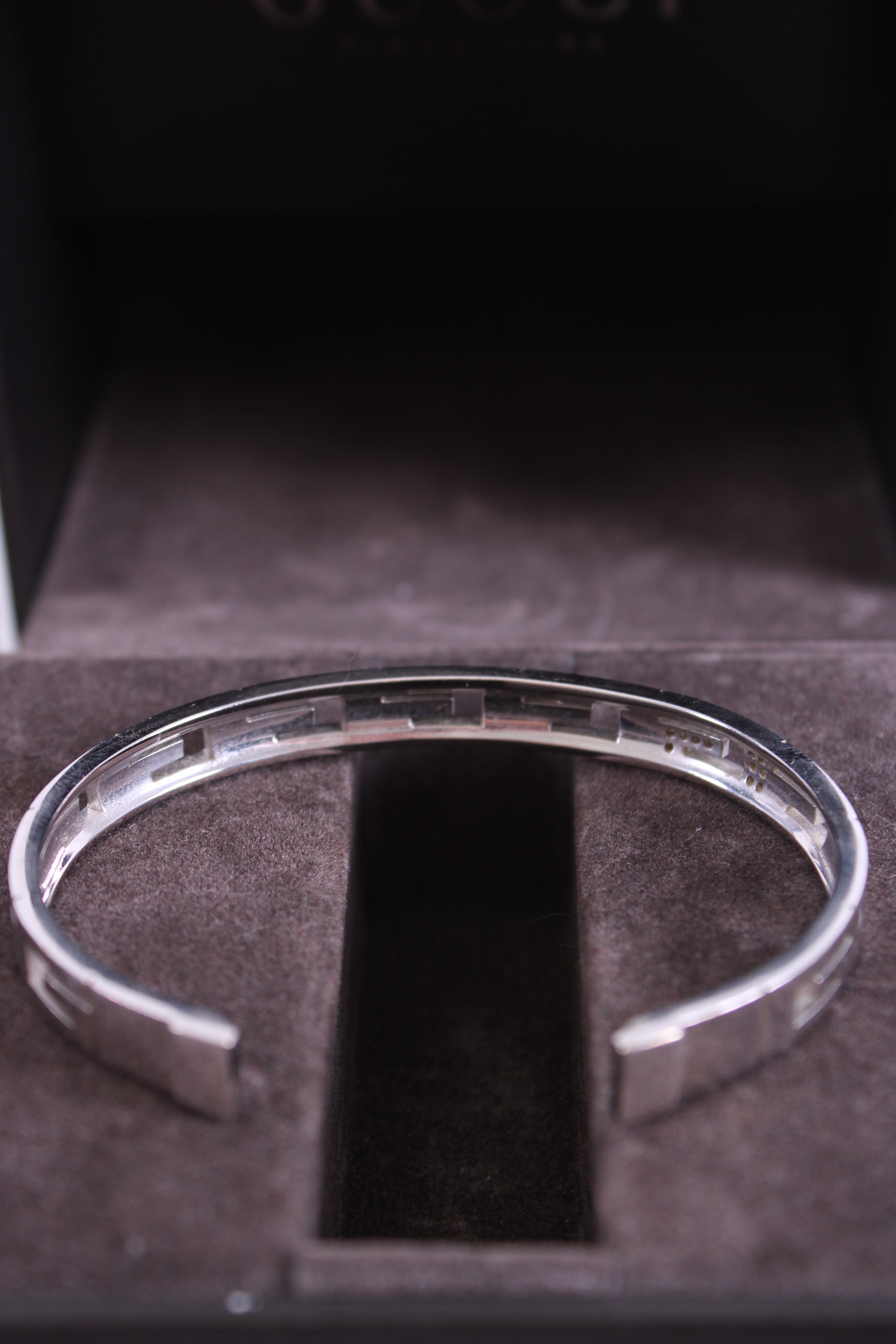 Gucci Bangle 18K White Gold 18
