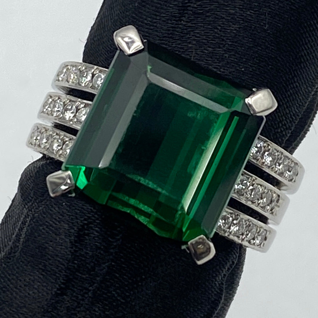 50688 Pt900 Green Turmarin Ring GT8.770 D0.874 13.9g GRJ US7