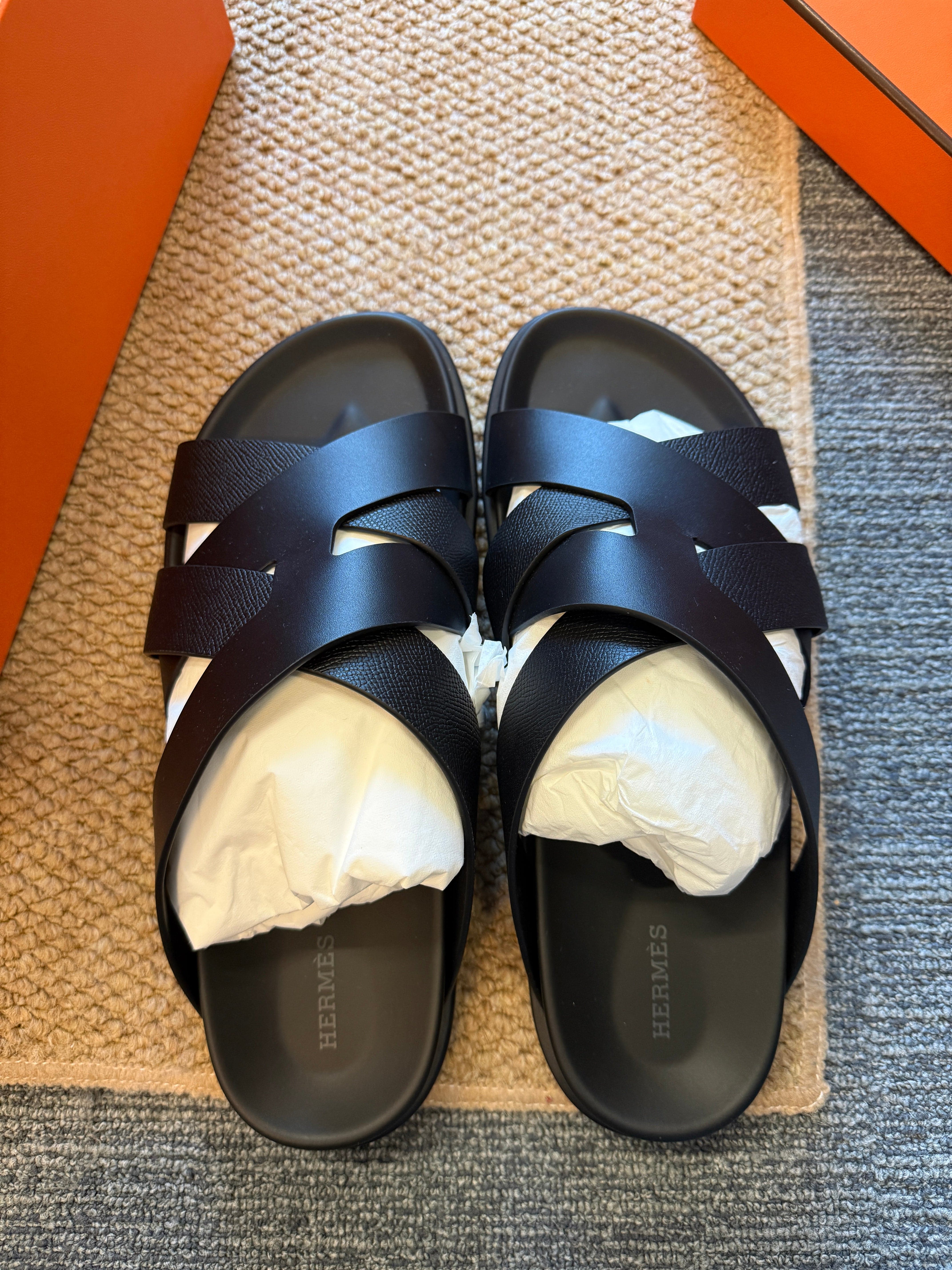 Luxury Promise Hermes Men's Kazimir size 43.5 black