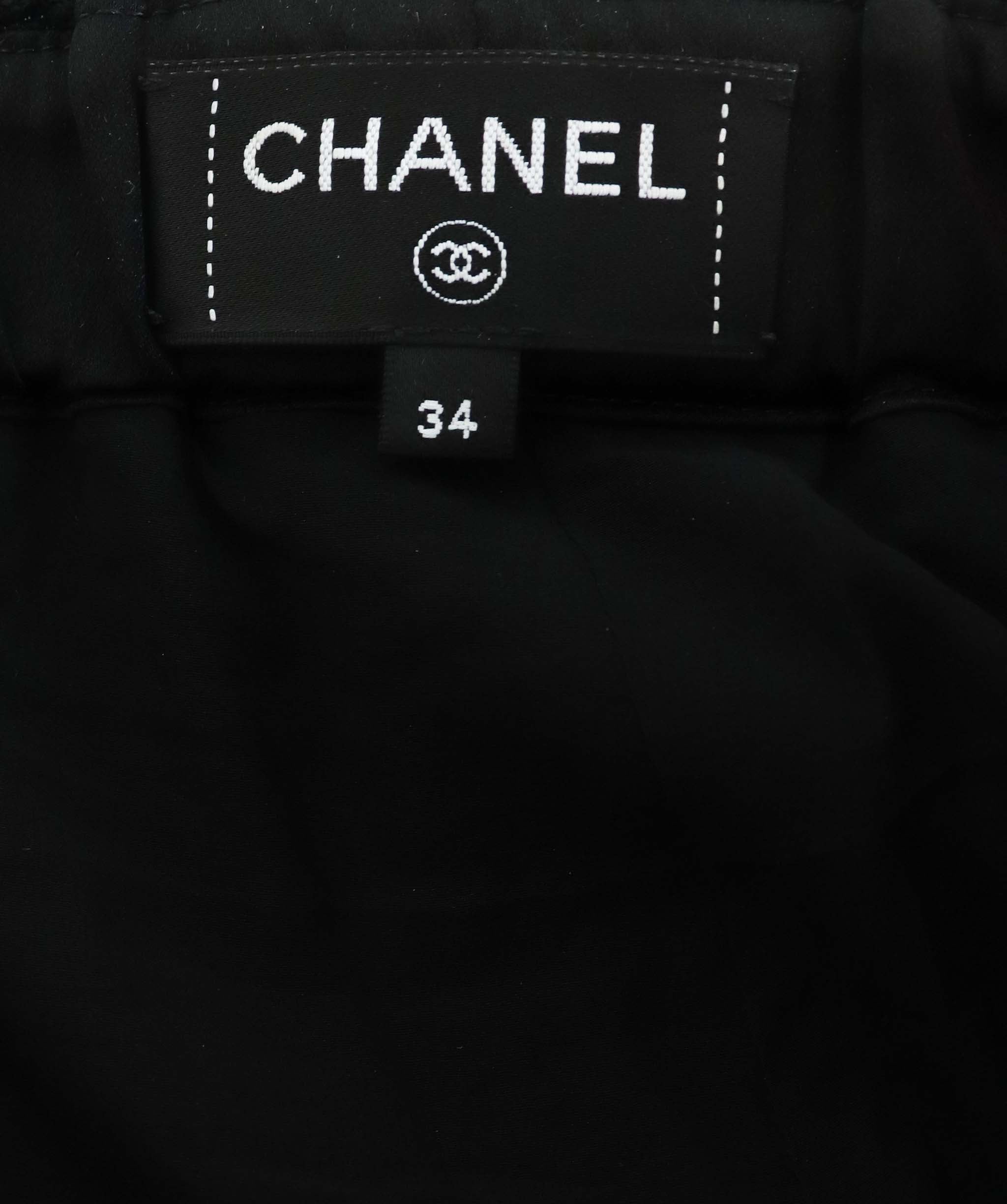 CHANEL BLACK TWEED SHORT BLACK SIZE 34 ASC7263