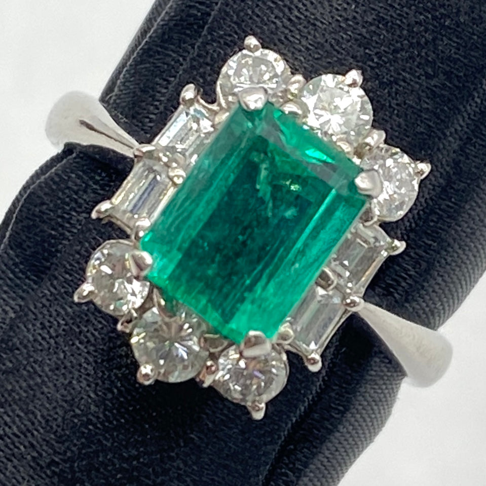 25-17036-0 PT900 Emerald Ring EM 1.84 DA 1.06 6.8g GRJ