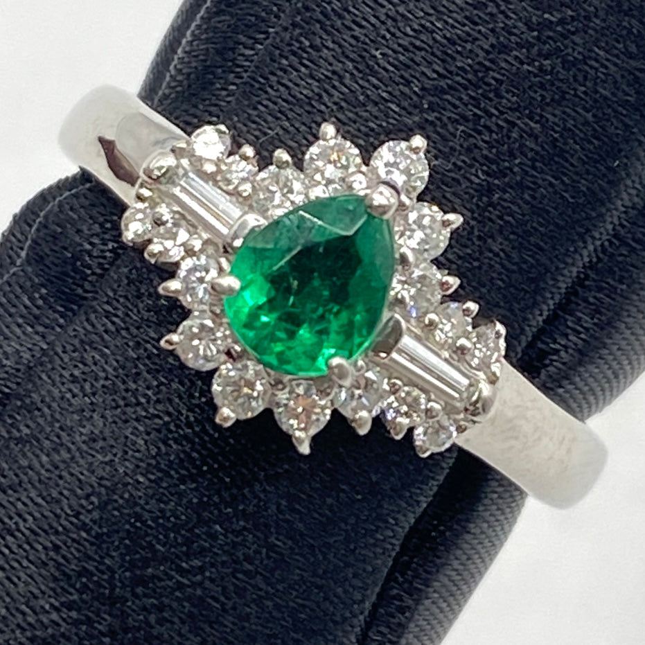 25-61346-0 PT900 Emerald Ring EM 0.32 DA 0.31 5.0g