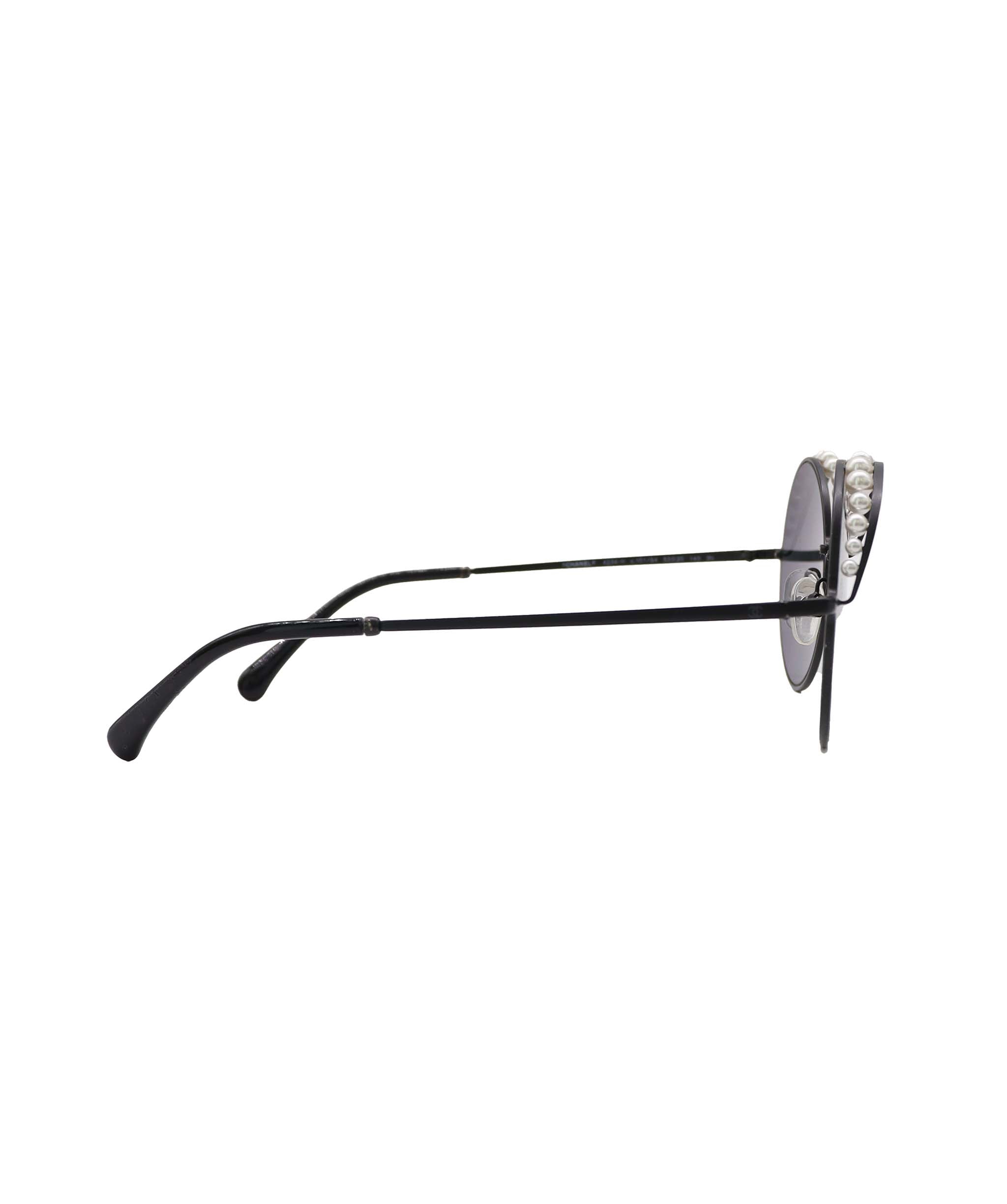 CHANEL PEARL EMBELLISHED ROUND BLACK BLACK ASC7309