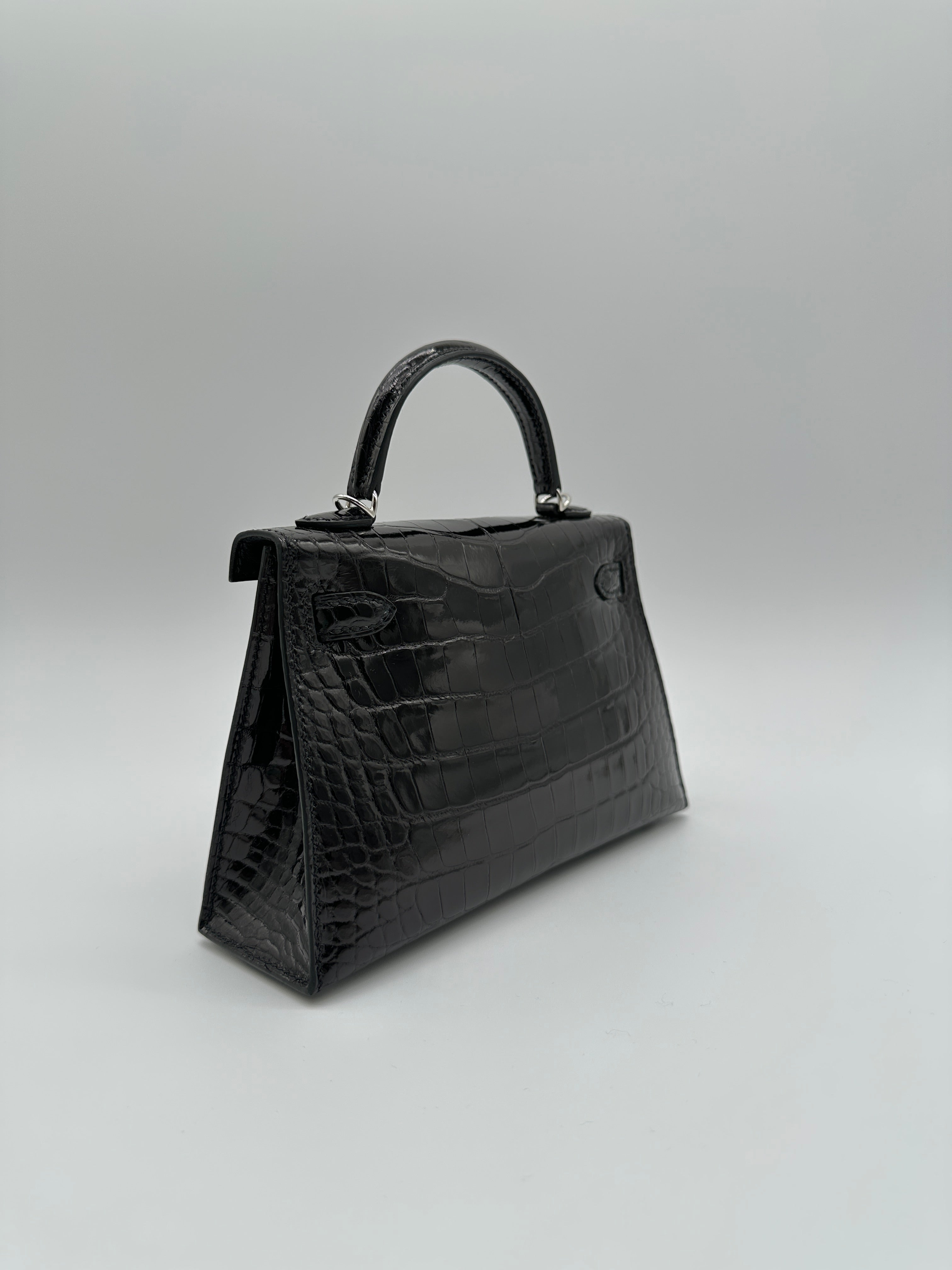 Hermès Mini Kelly Black Shiny Alligator Palladium Hardware
