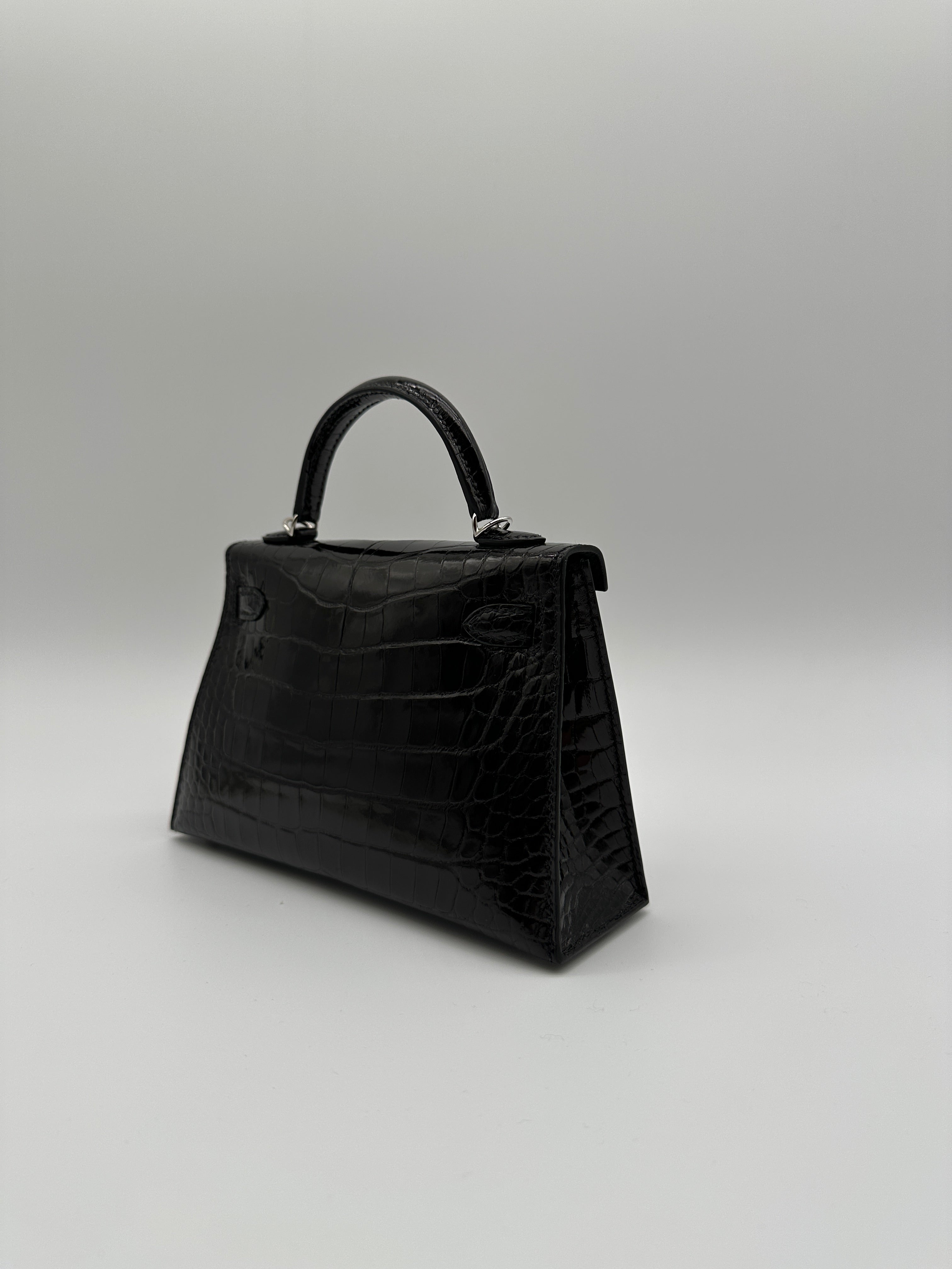 Hermès Mini Kelly Black Shiny Alligator Palladium Hardware