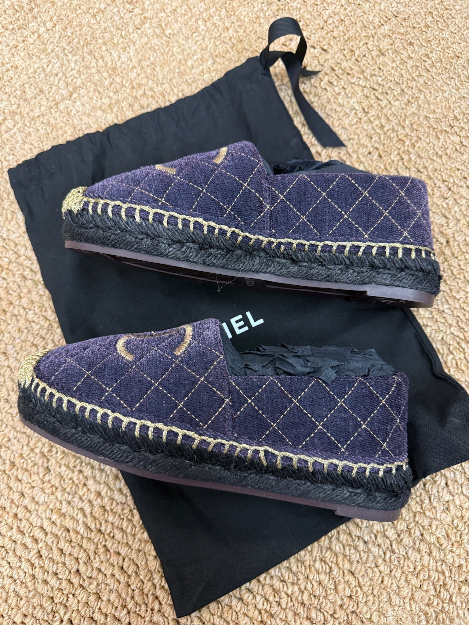 EU36-Chanel Quilted Velvet Espadrilles – NEW
