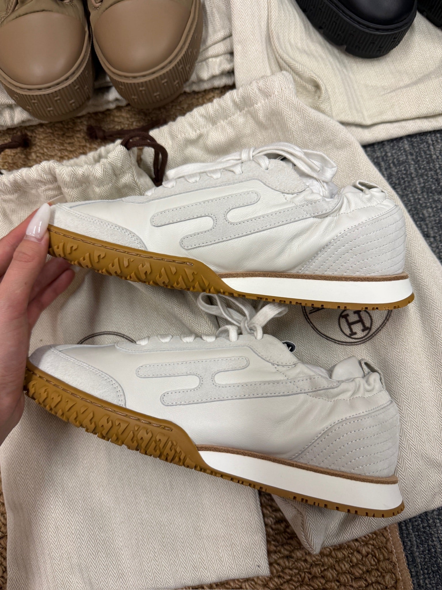 EU37 - Hermès White Leather Sneakers - NEW