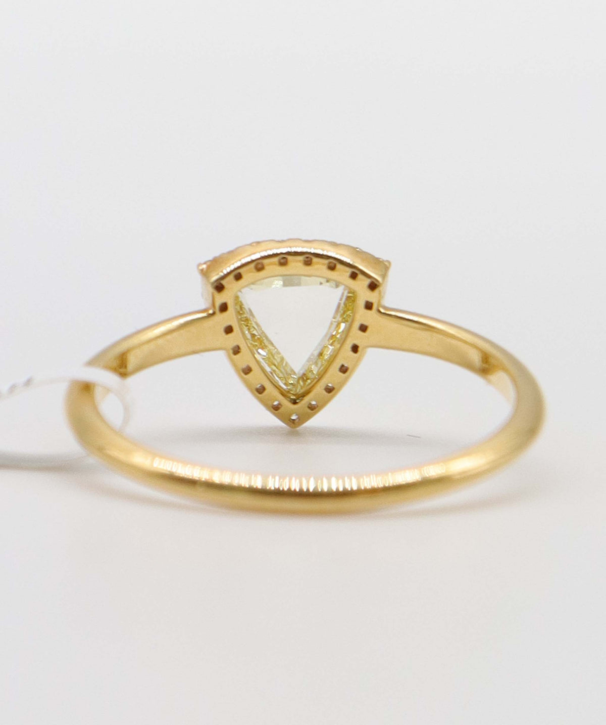 0.55ct FY TRIANGLE RC YELLOW SD R2859