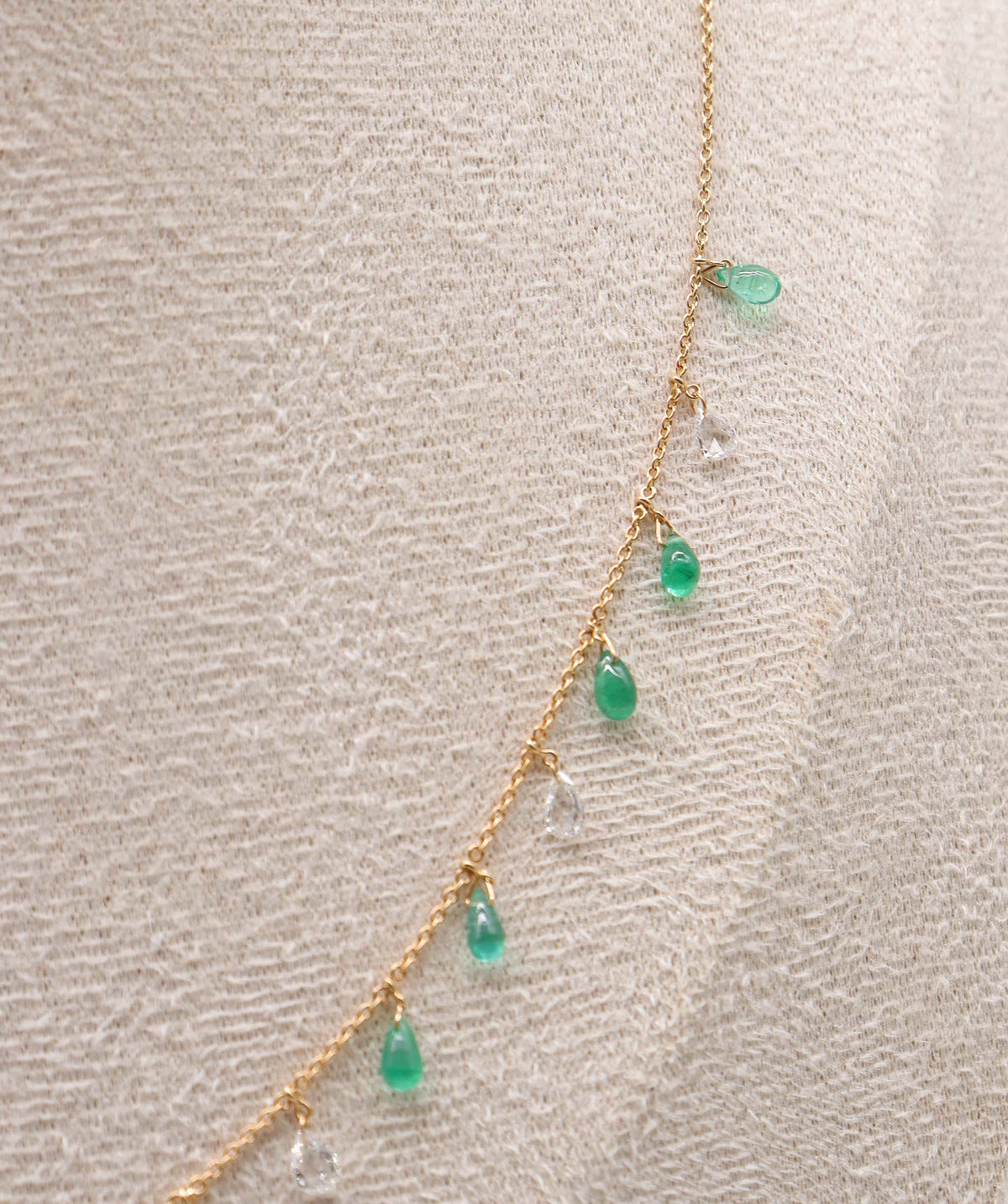 4.9ct EX PEAR OS EMERALD DROPS C13096