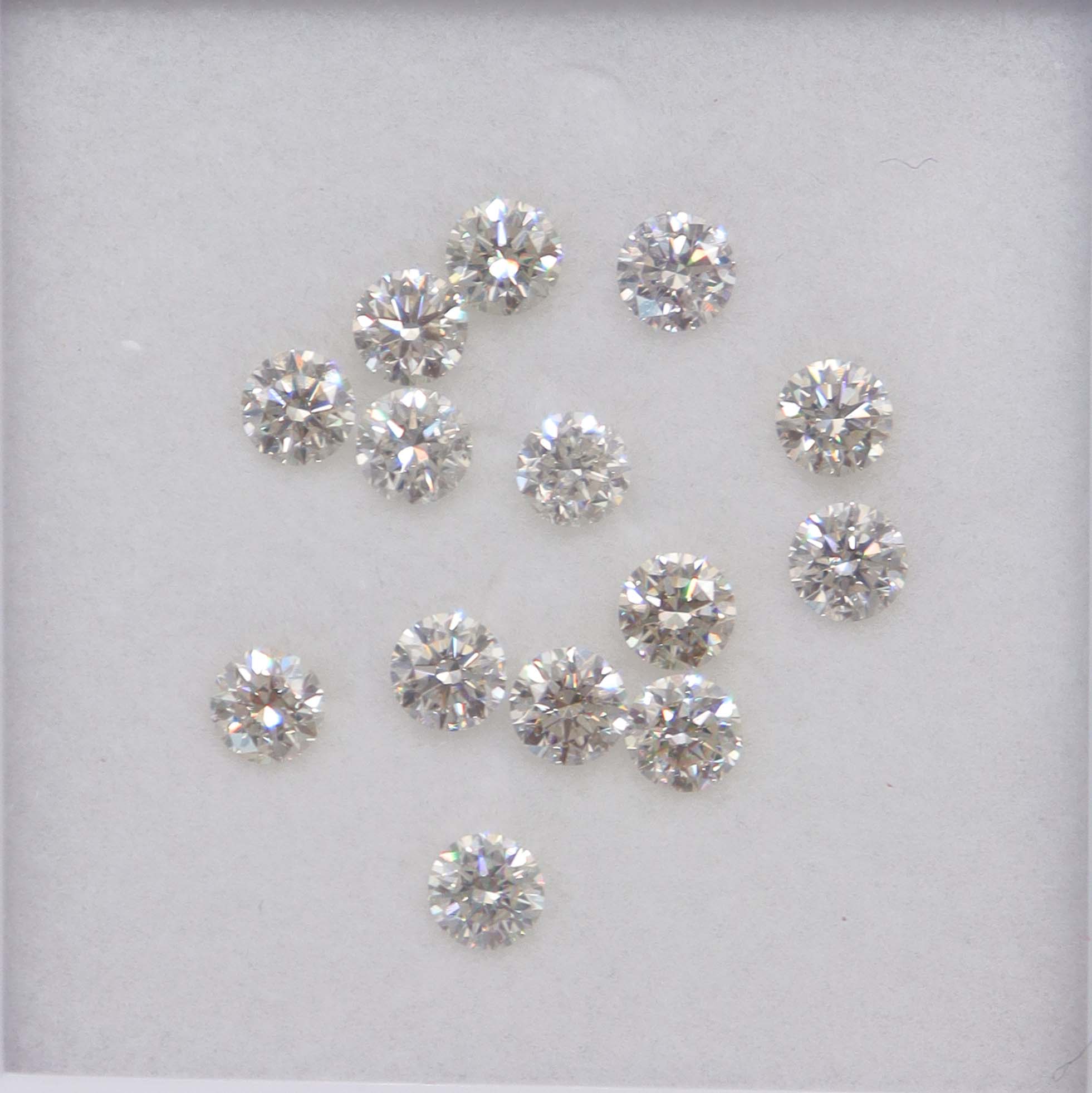 2.6ct DIAMOND G / VS DXBN0780