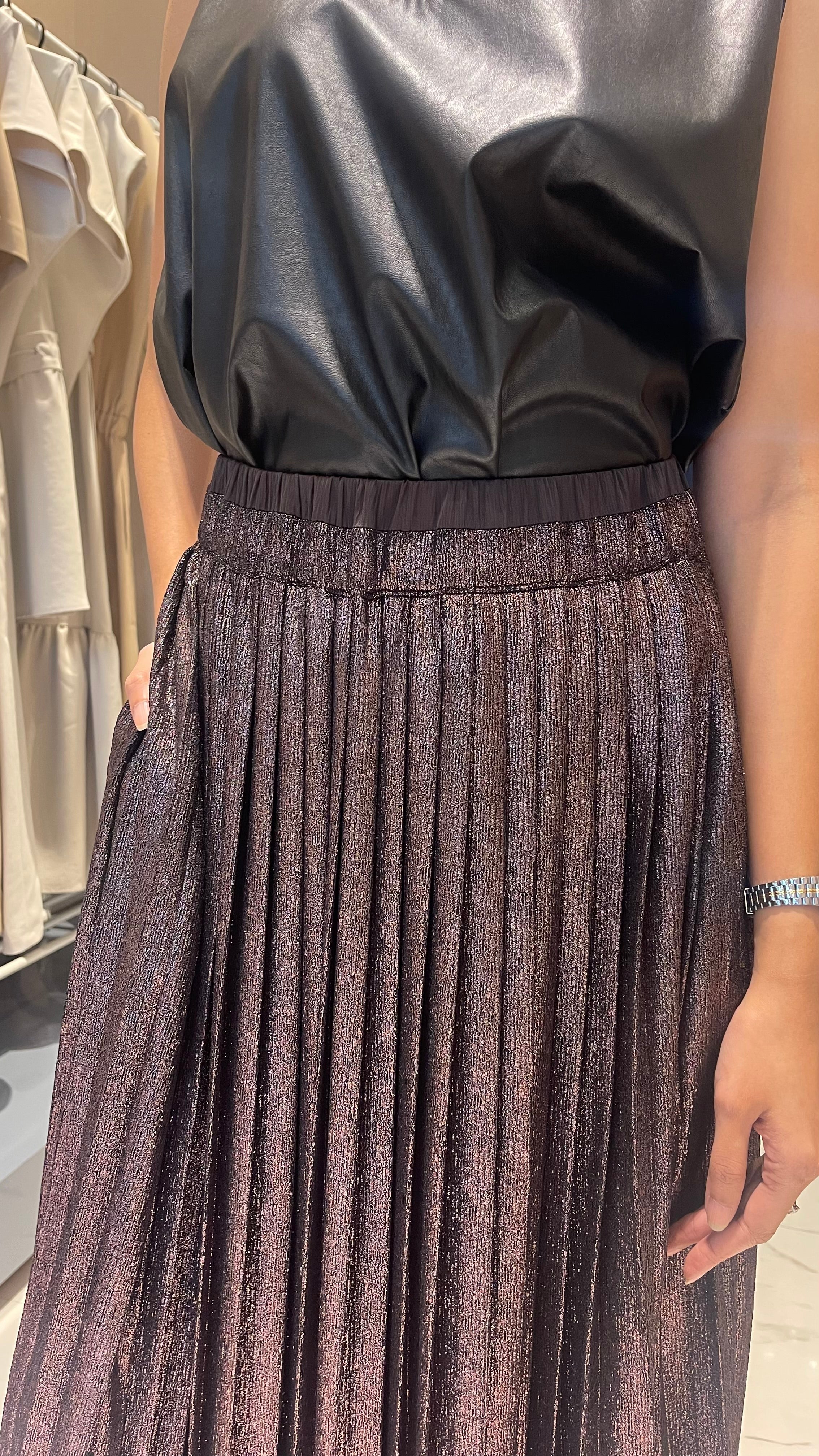 PLEATED MAXI SKIRT (التنورة) “OLA”