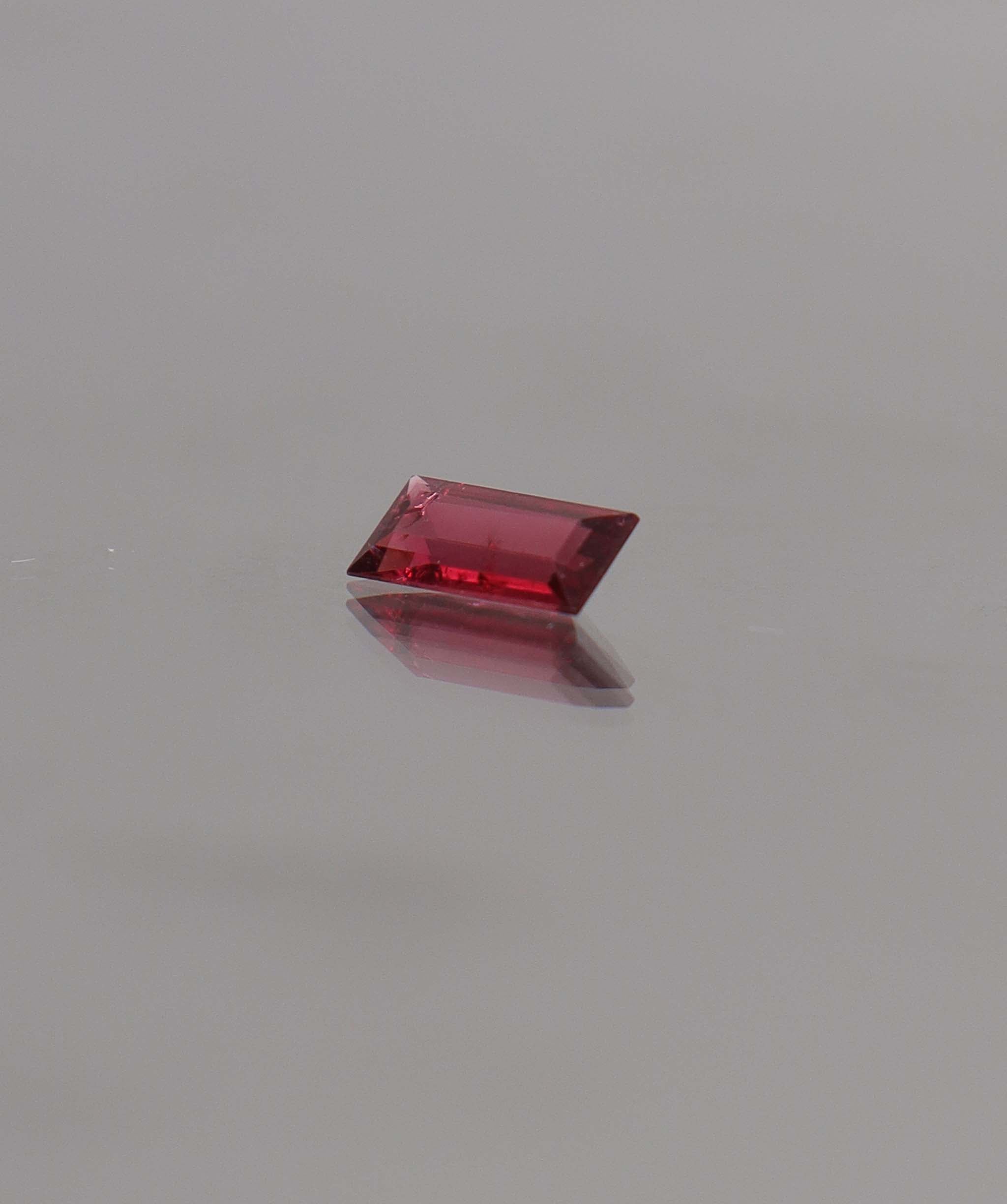 0.62ct Burmese red spinel emerald DXBCS0961