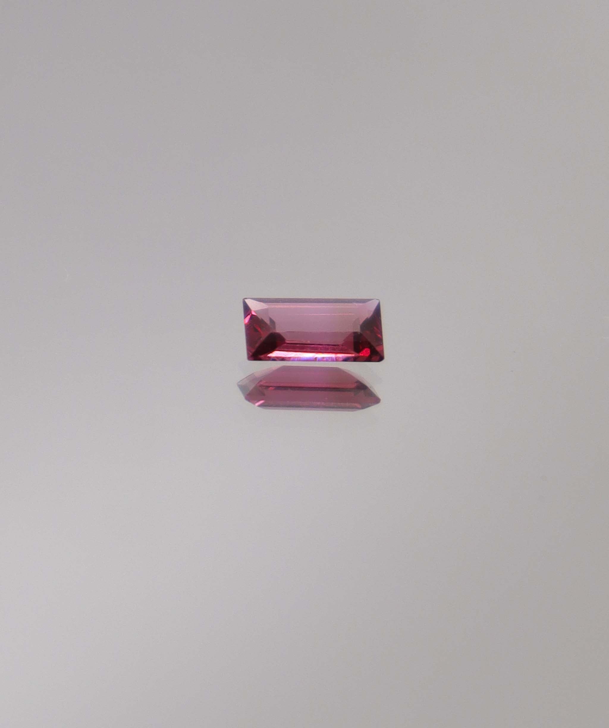 0.4ct Burmese red spinel DXBCS0969