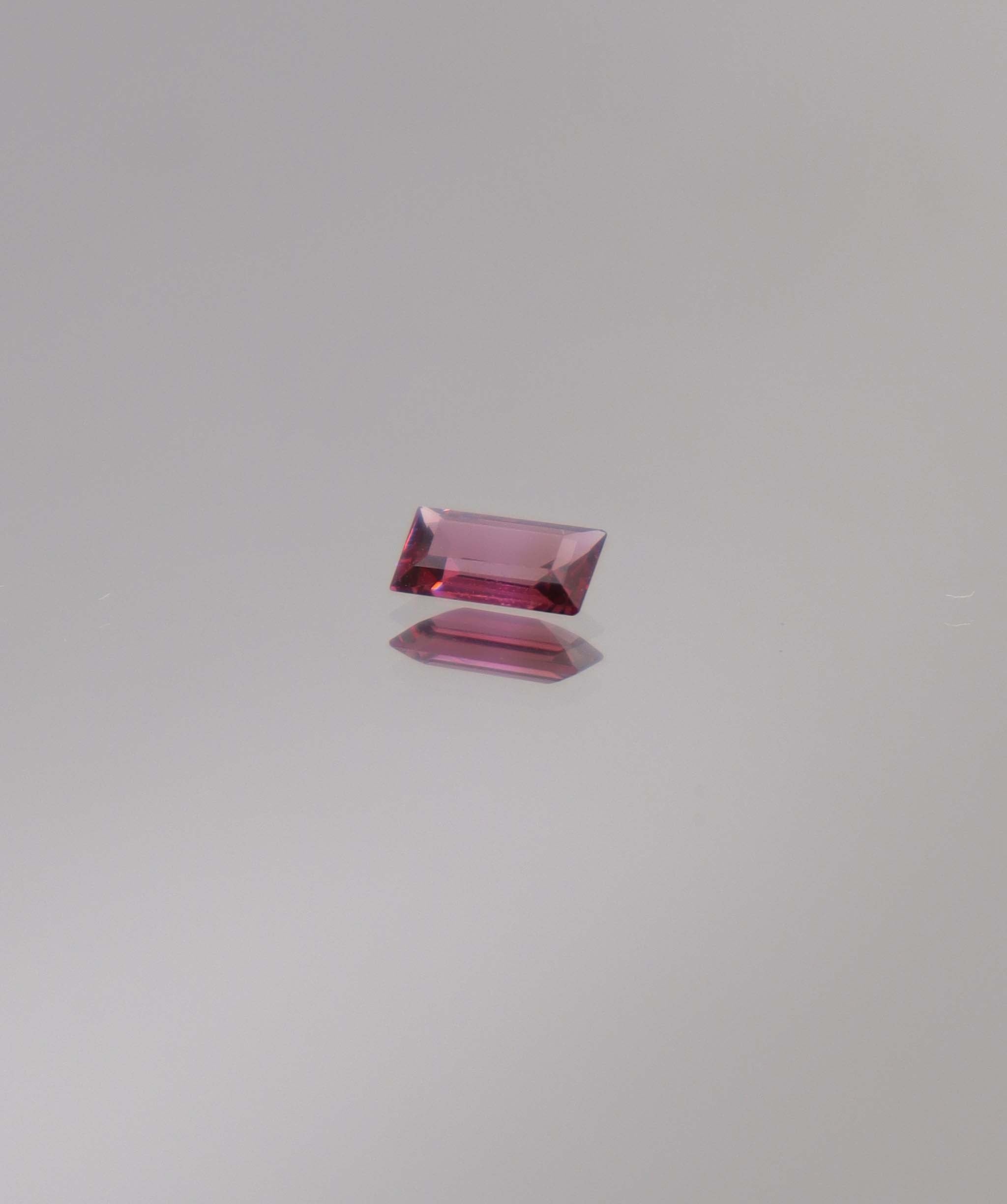 0.4ct Burmese red spinel DXBCS0969