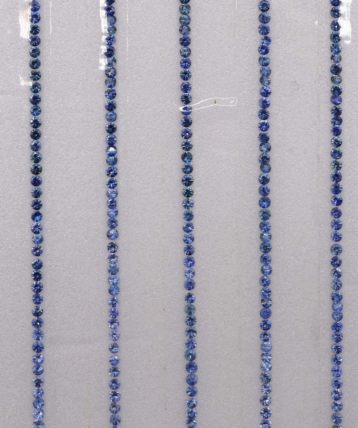 Blue Sapphire (Light To Dark) 1.80 Round Line DXBS6837