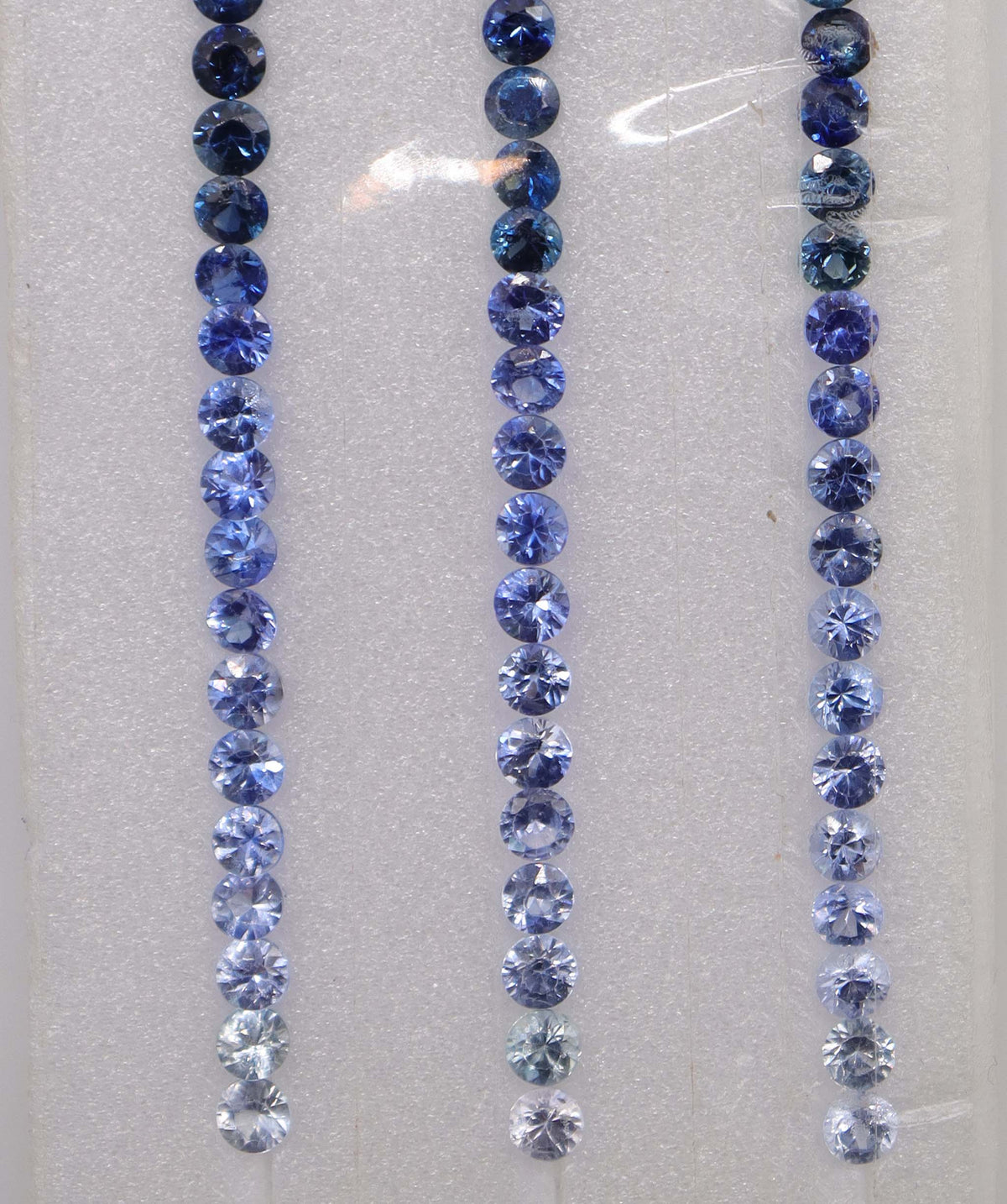 Blue Sapphire (Light To Dark) 3 Round Line DXBS6838