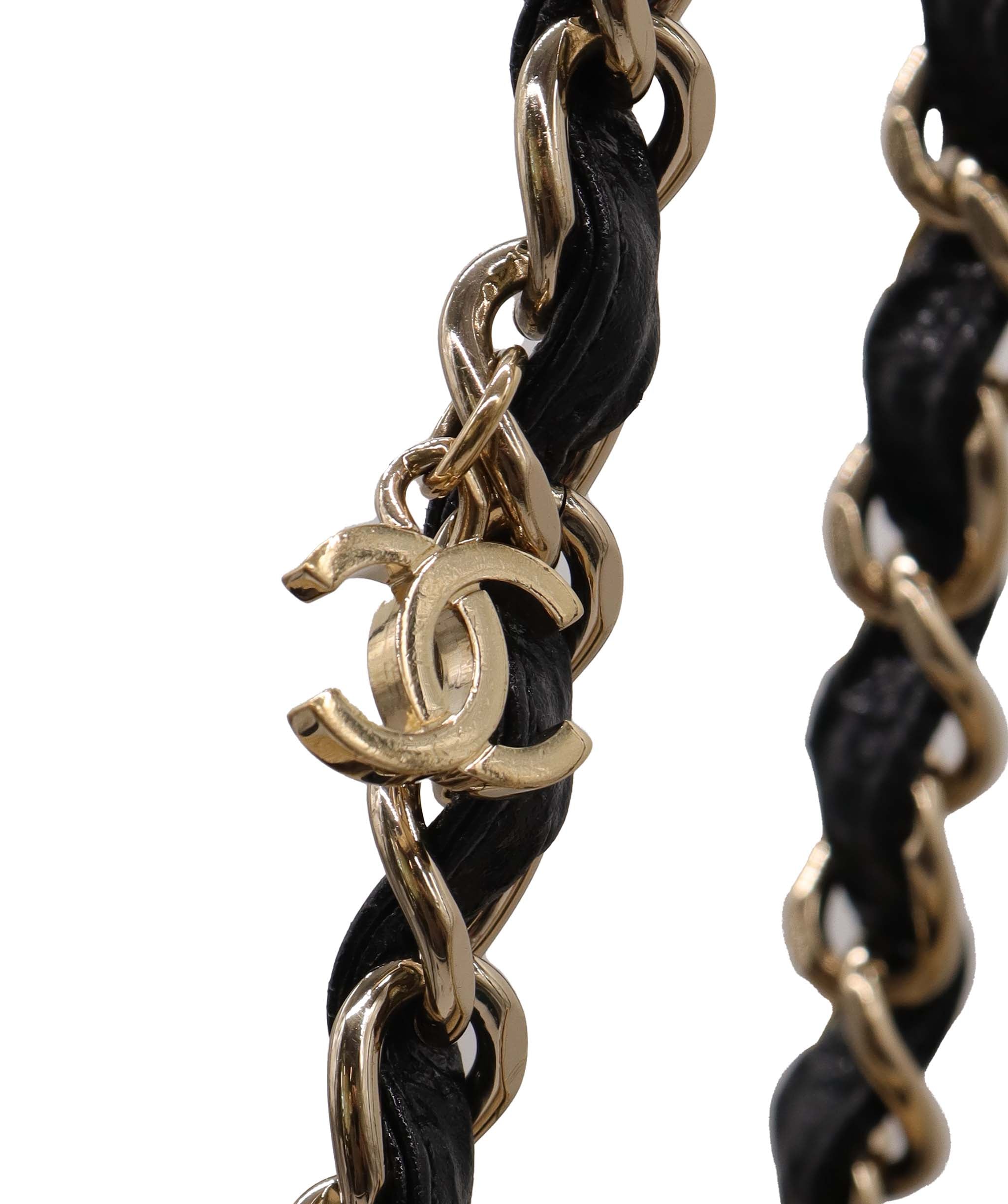 Chanel Shearling CC Mania Tote DXBK0469