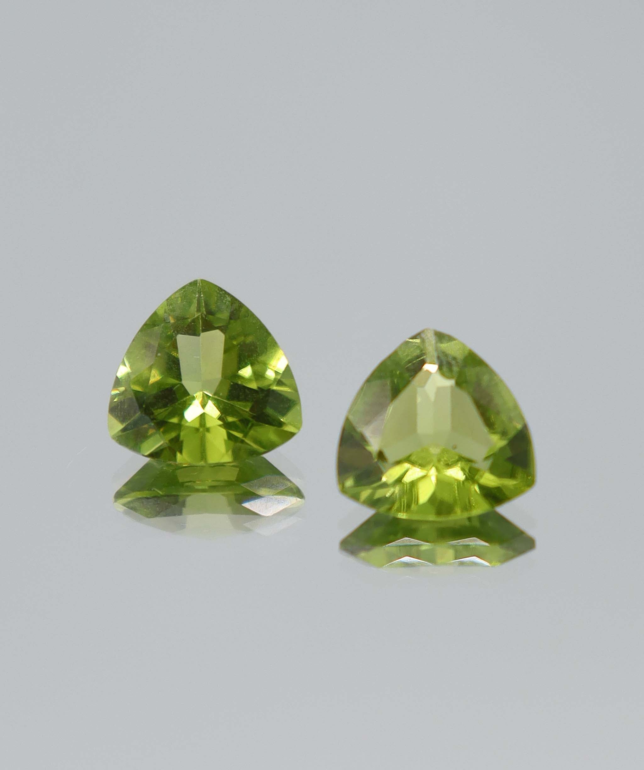 4.11ct Peridot Trillion PAIR DXBCS4018