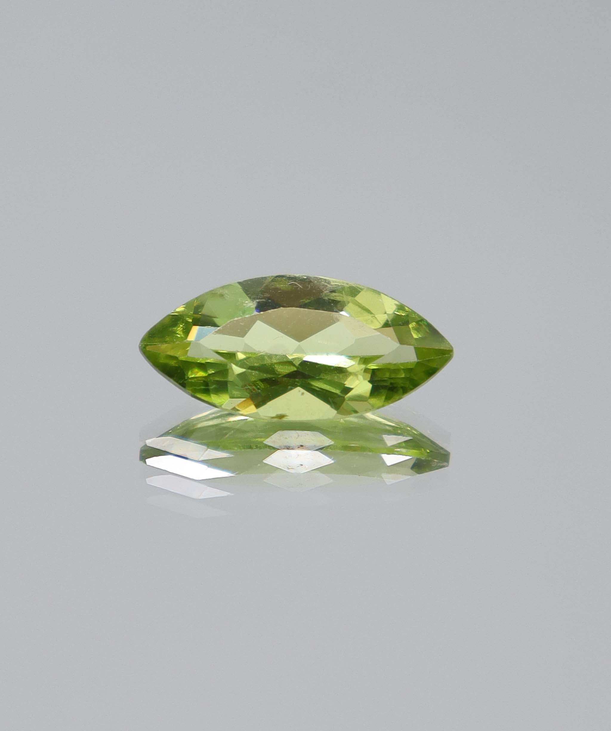 2.47ct Peridot Marquise DXBCS5245