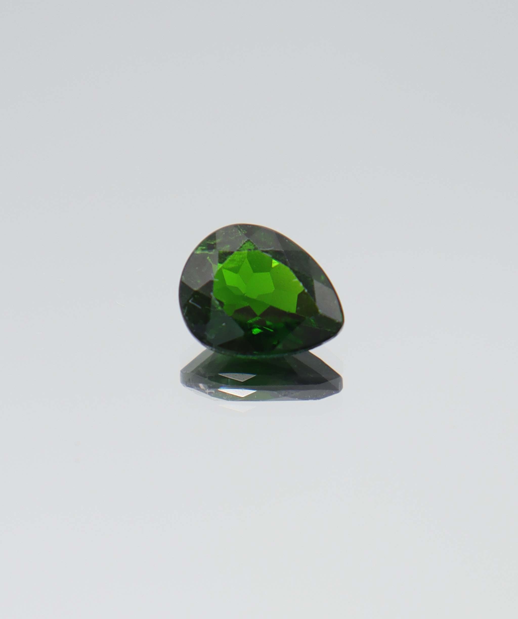 2.36ct Chrome Diopside Pear DXBCS5230