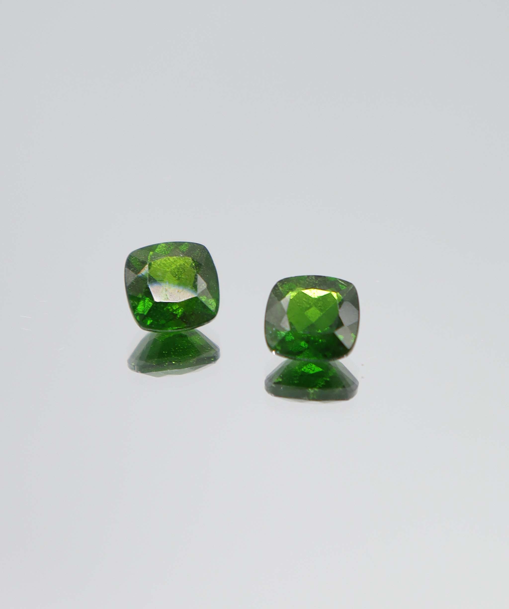 3.02ct Siberian Chrome Diopside Cushion PAIR DXBCS5220