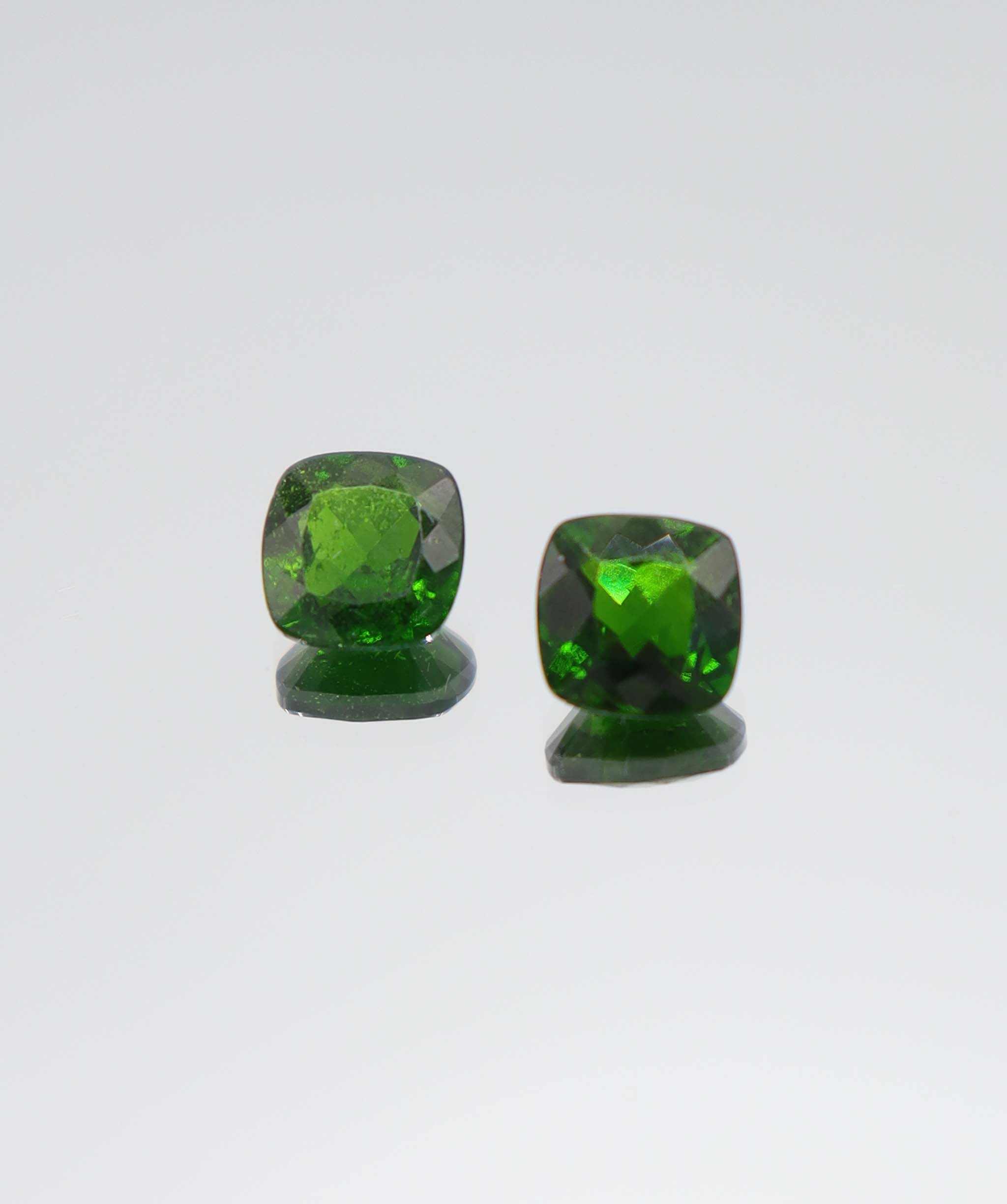 2.87ct Siberian Chrome Diopside Cushion PAIR DXBCS5219