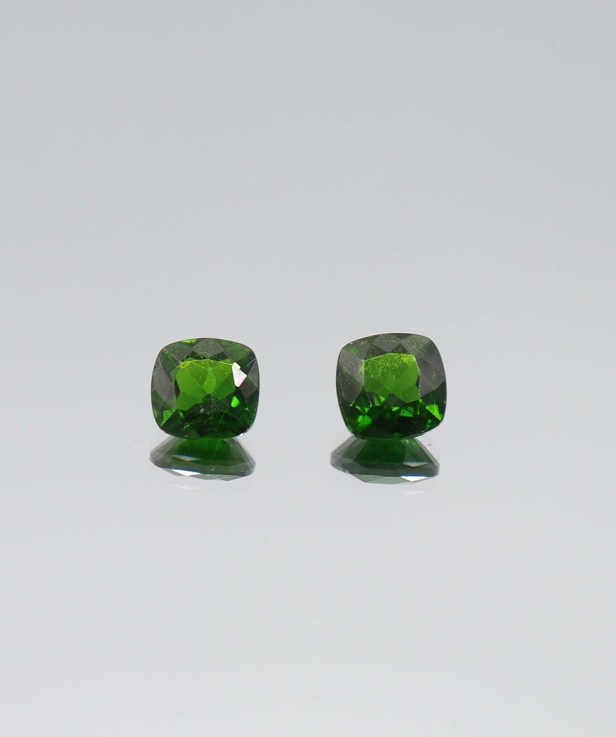2.94ct Siberian Chrome Diopside Cushion PAIR DXBCS5218