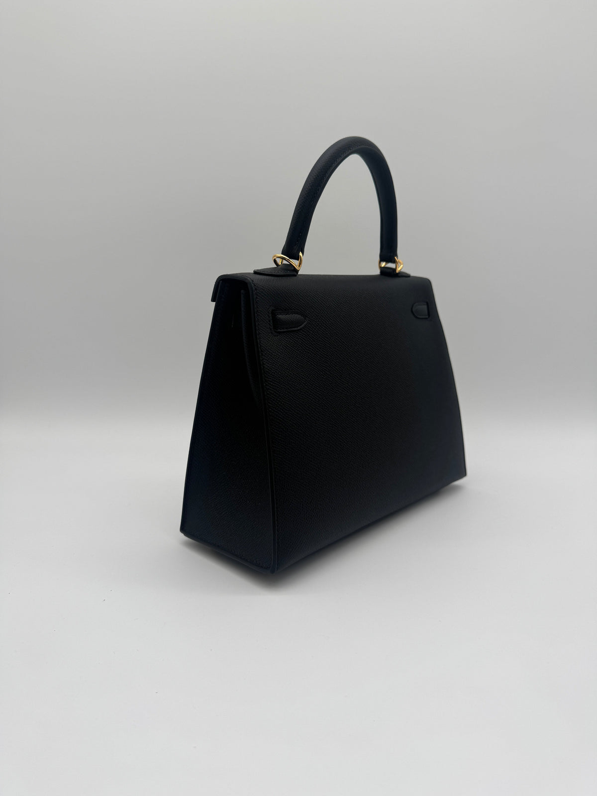Hermès Kelly 25 Black Epsom Gold Hardware