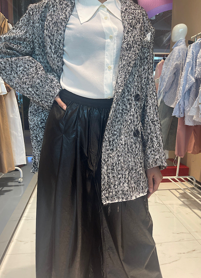 OVERSIZED BLAZER ( السترة) “MOON”