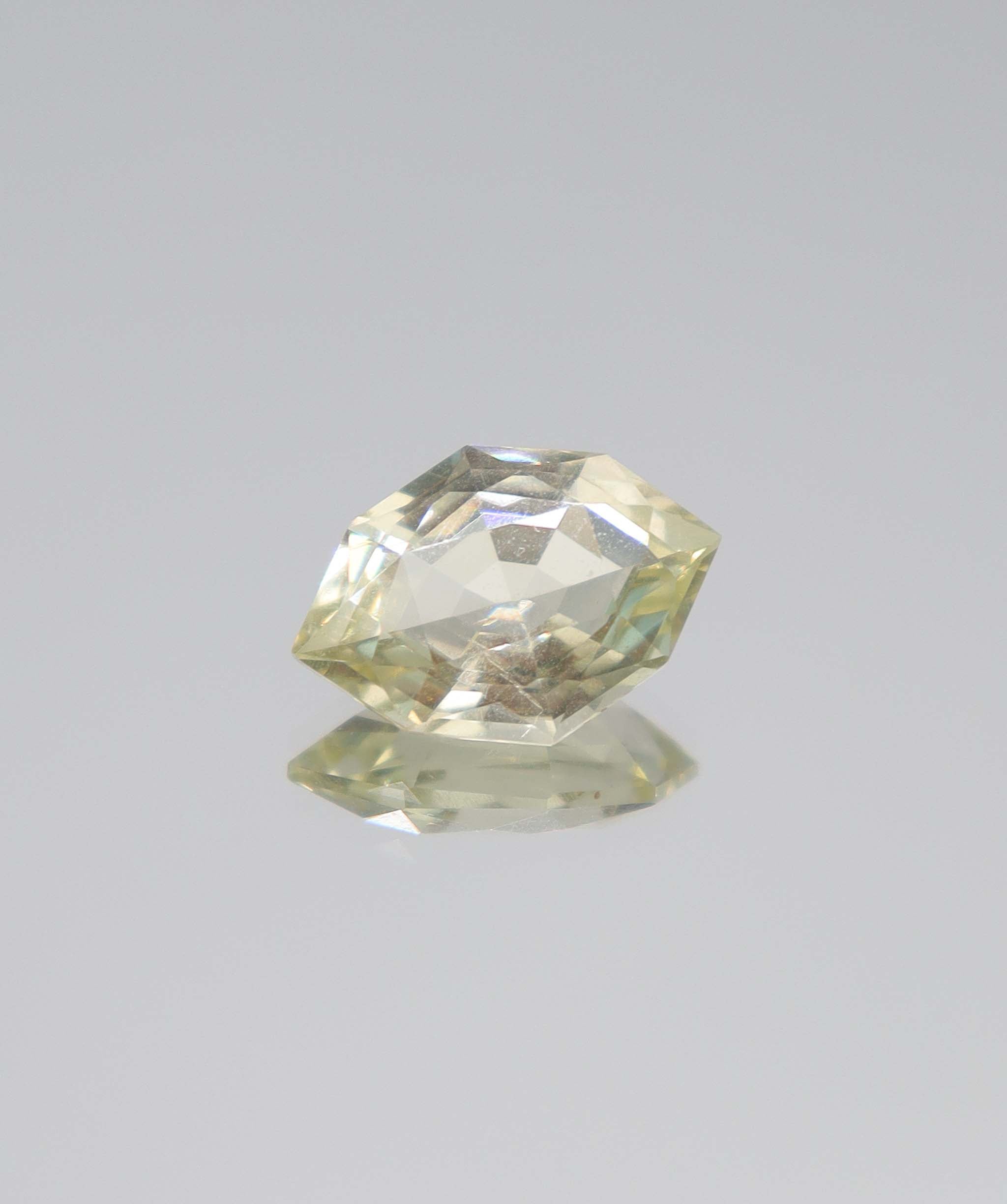 3.55ct Lemon Amethyst Fantasy Cut DXBCS5117