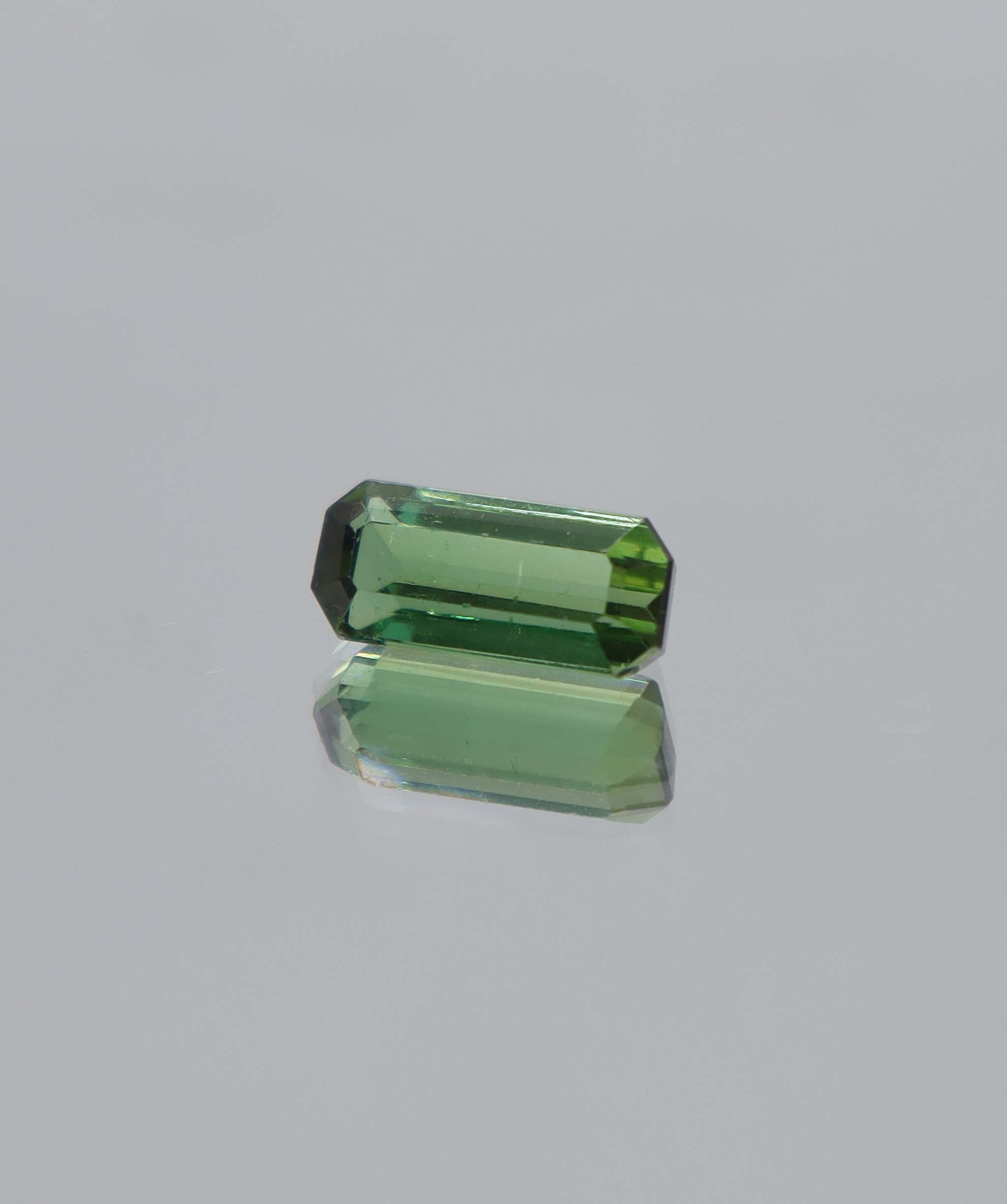 2.97ct Electric Green Tourmaline DXBCS5353