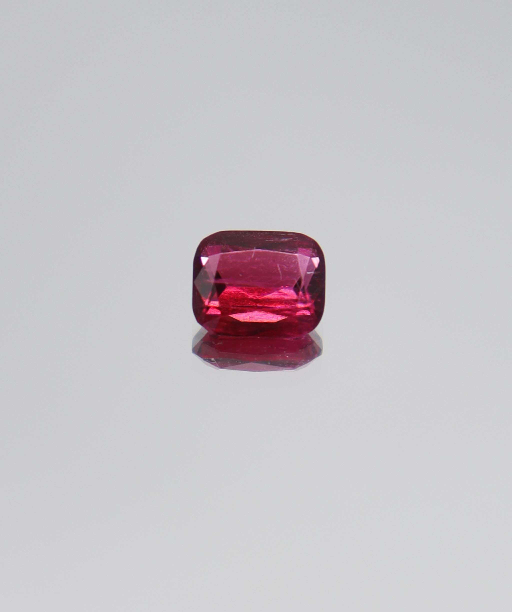 1.32ct Rubellite with certificate DXBCS5382