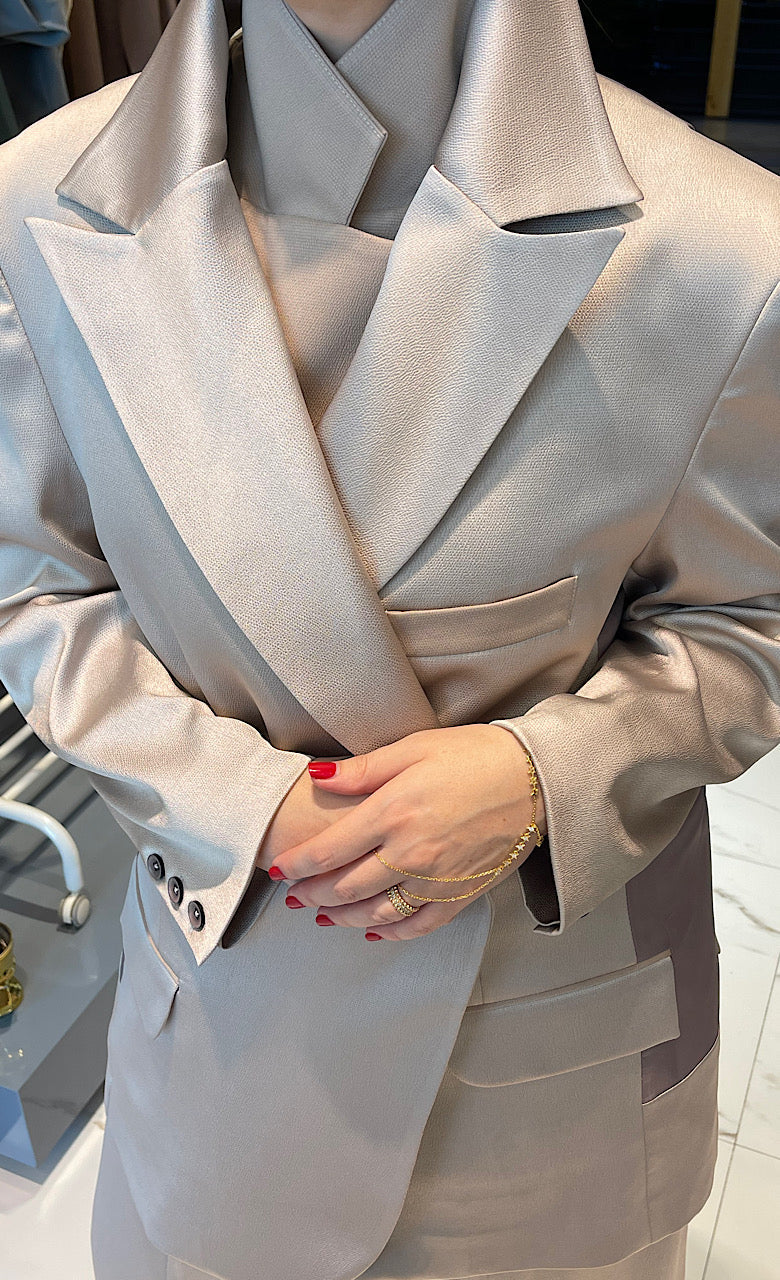 OVERSIZED DOUBLE LAYERED BLAZER "CITLALI" ( السترة)