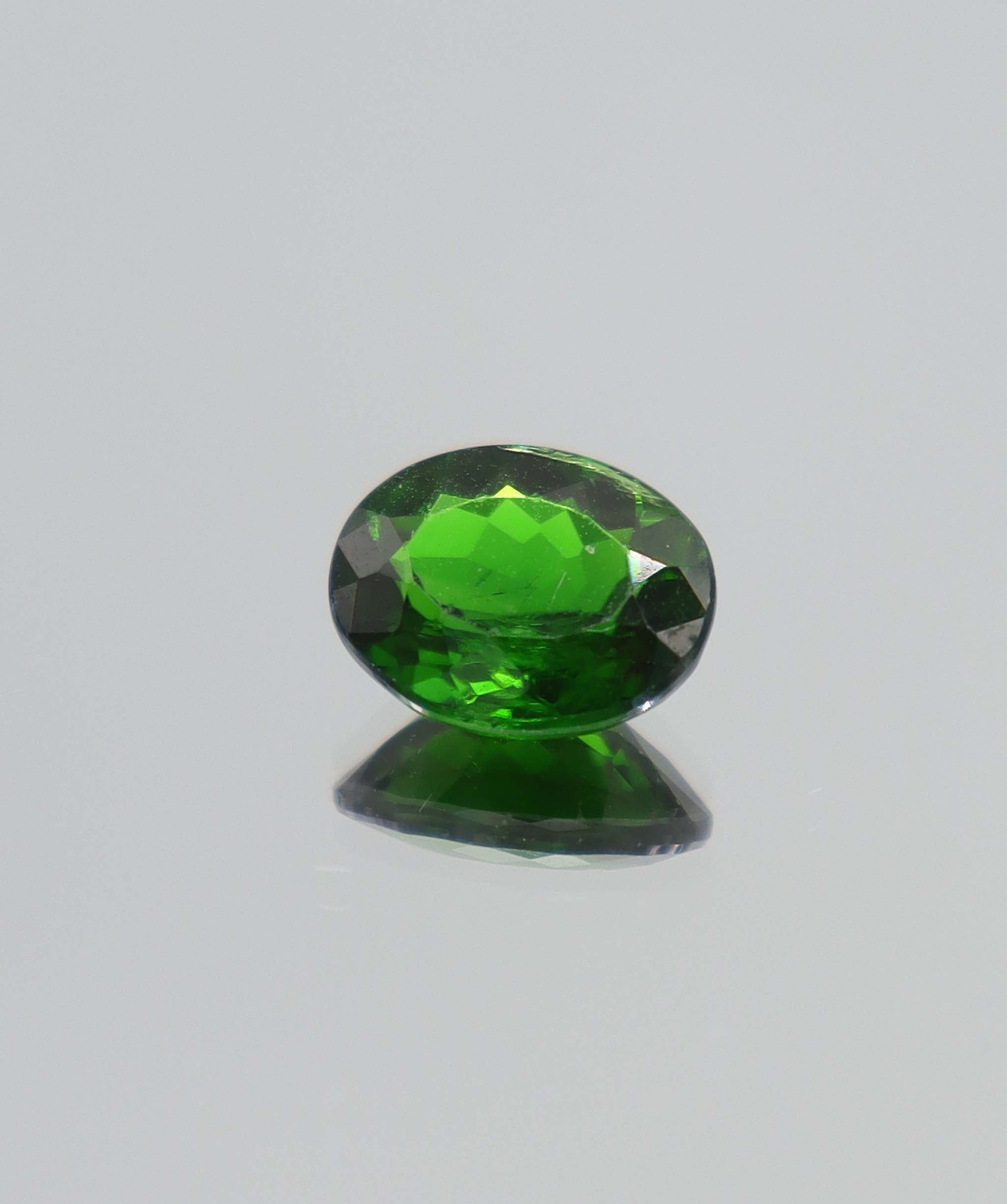 2.55ct Chrome Dioside Oval DXBCS5798