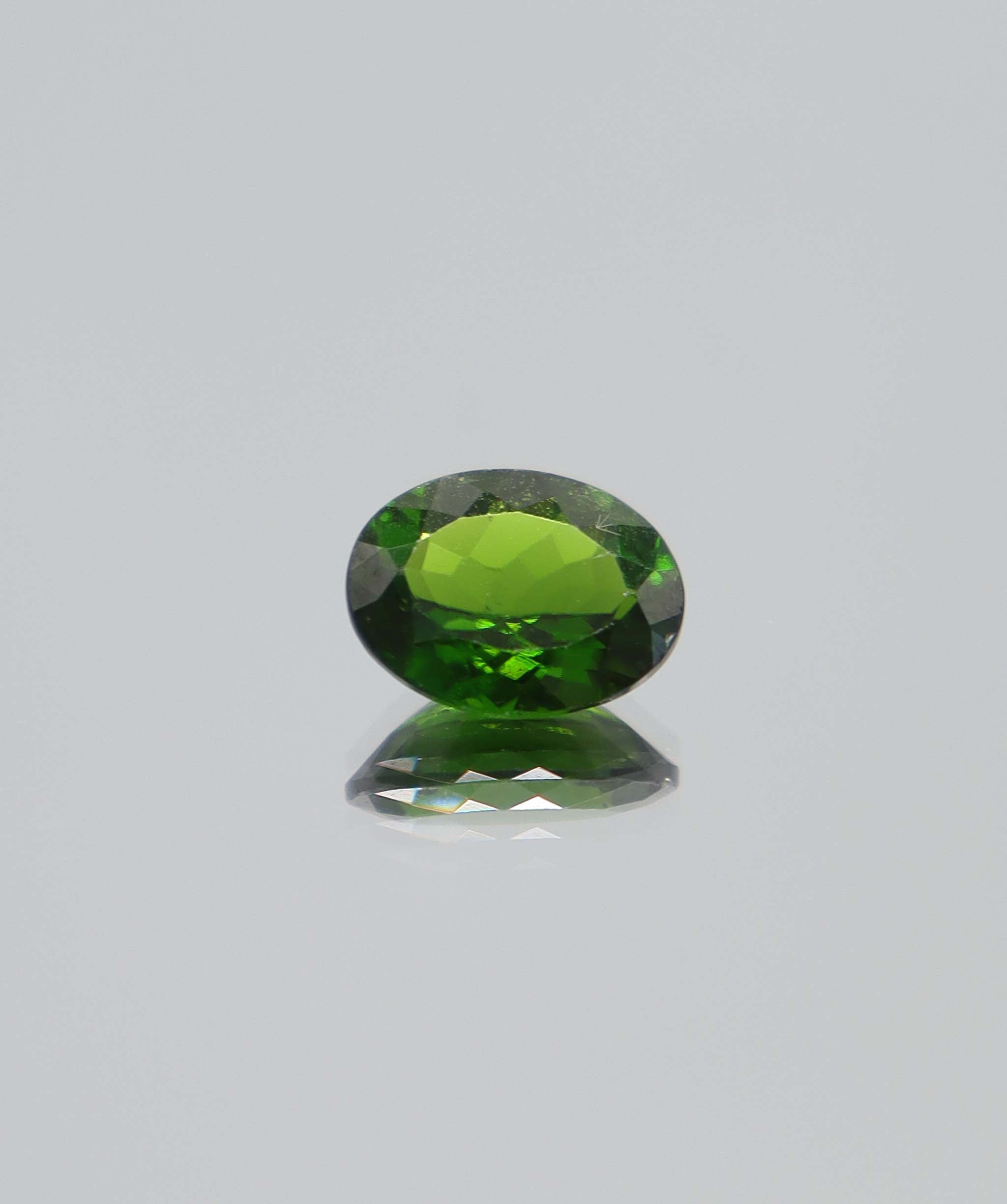 2.30ct Chrome Dioside Oval DXBCS5797