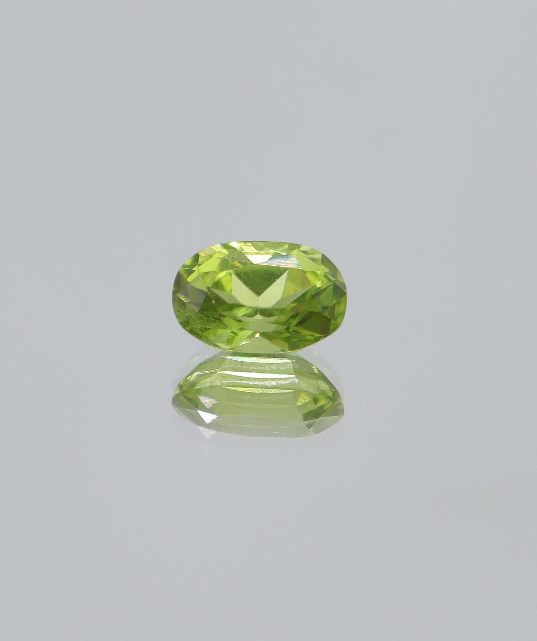 2.32ct Peridot Oval DXBCS5812