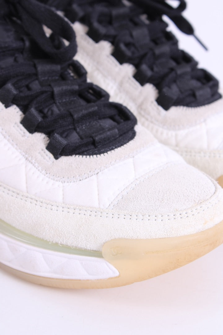 Chanel Suede Trim Trainers Cream/ Grey 39