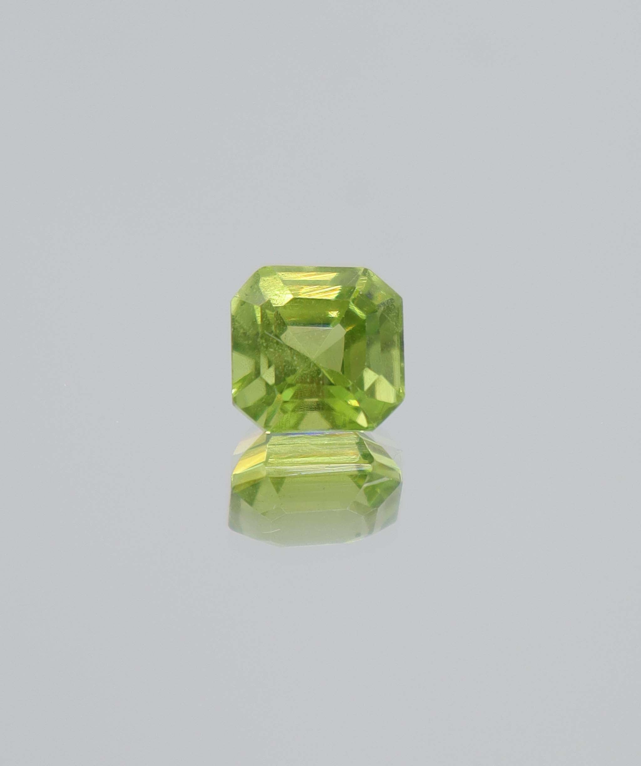 2.66ct Peridot Asscher DXBCS5816