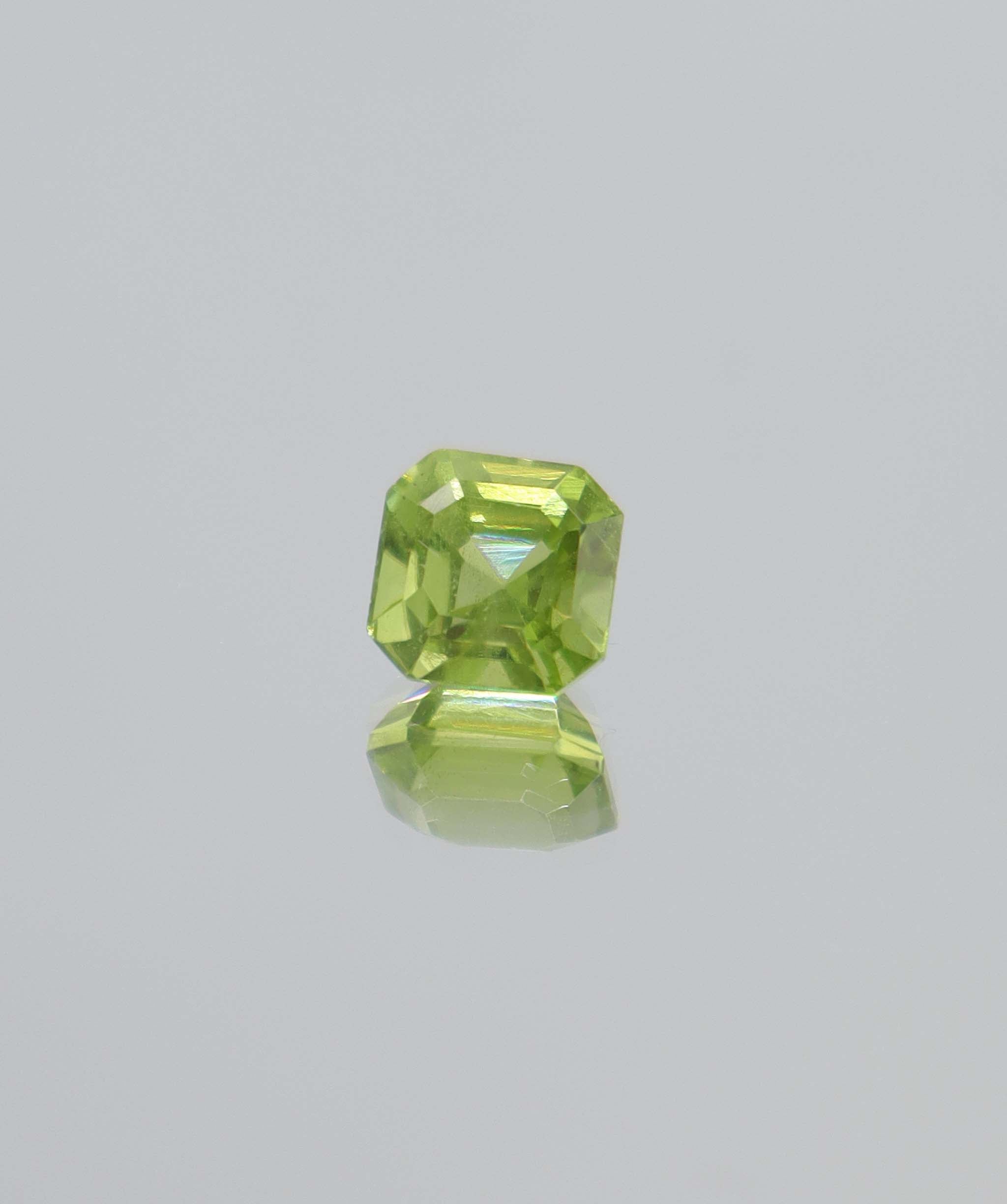 2.66ct Peridot Asscher DXBCS5816