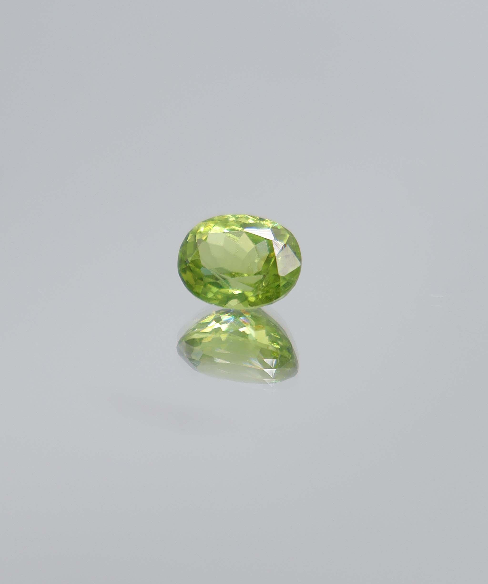 2.91ct Peridot Oval DXBCS5811