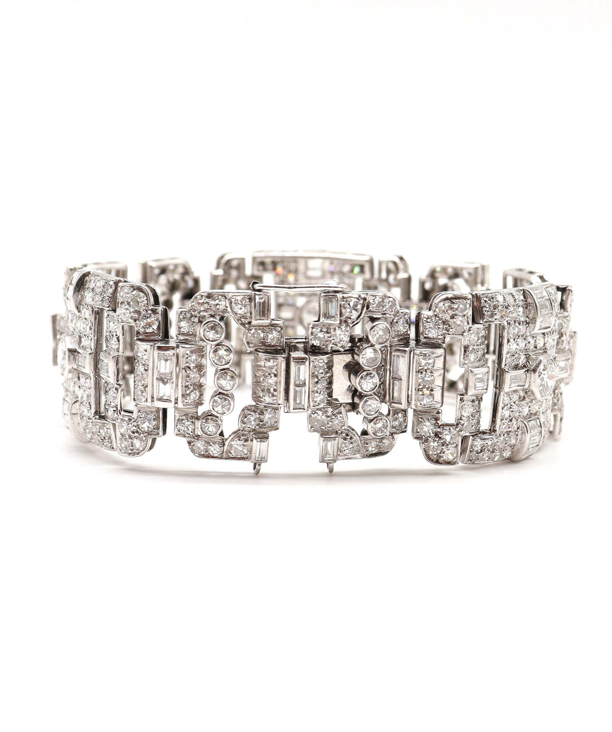 An Art Deco Diamond Bracelet WA19282
